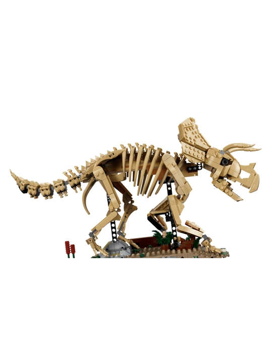 Konstruktor Lego Dinozavr qoldiqlari: Tritseratops skeleti, 1154 ta qism