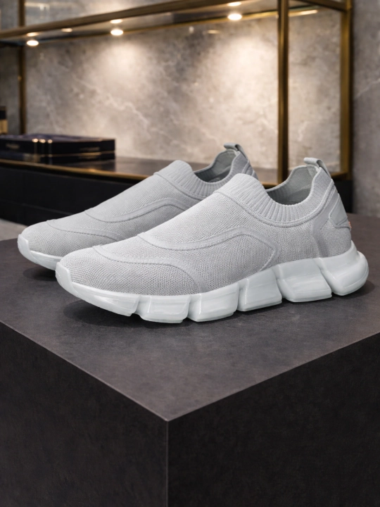 Erkaklar krossovkasi Tods bog'ichsiz, yengil, slip-on, 40-45 (1 razmer katta oling)