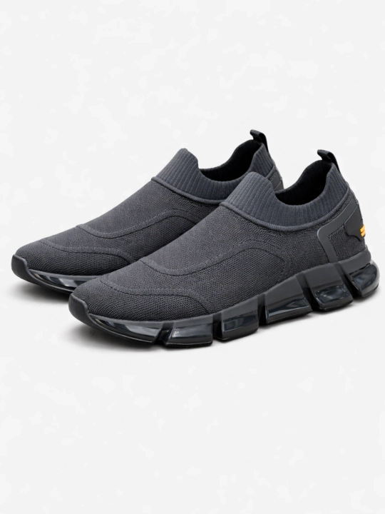 Erkaklar krossovkasi Tods bog'ichsiz, yengil, slip-on, 40-45 (1 razmer katta oling)