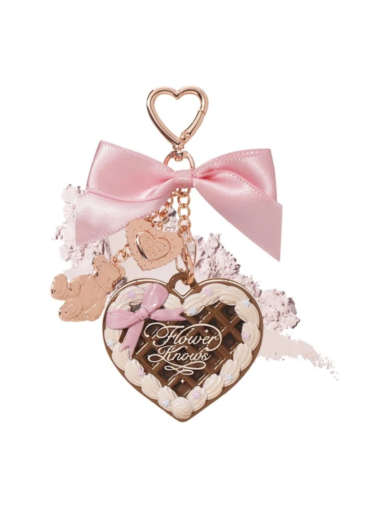 Flower Knows Sweet Bear — мини-пудреница-подвеска на сумку