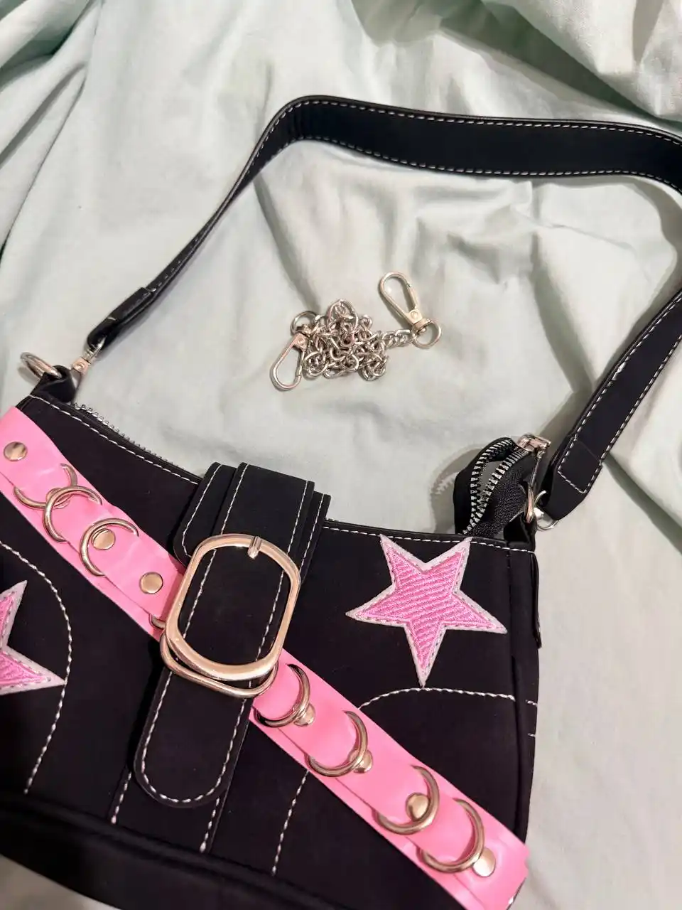 Ayollar baget sumkasi, yelkada, Y2K, yulduzlar va Hello Kitty bilan, koreys uslubidagi kross-bodi