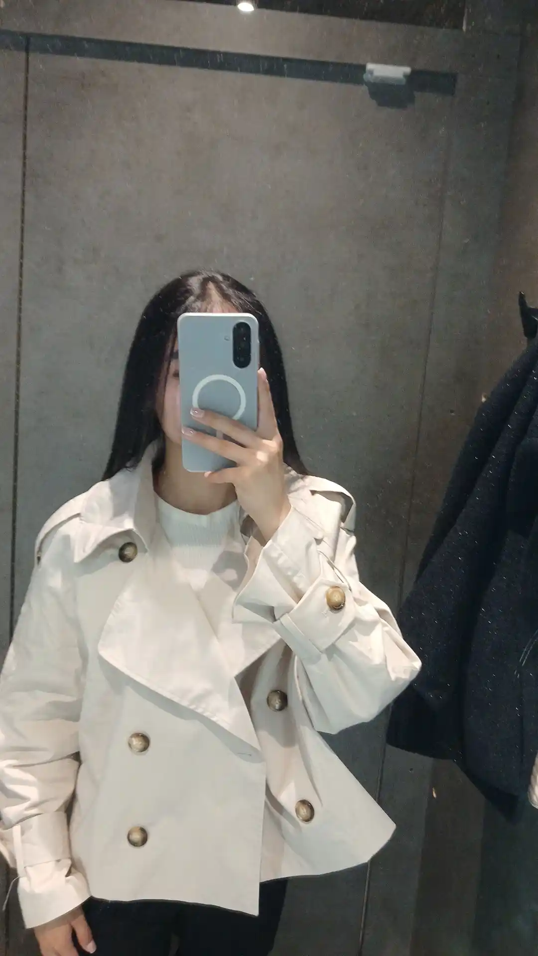 Ayollar uchun vetrovka Selfie