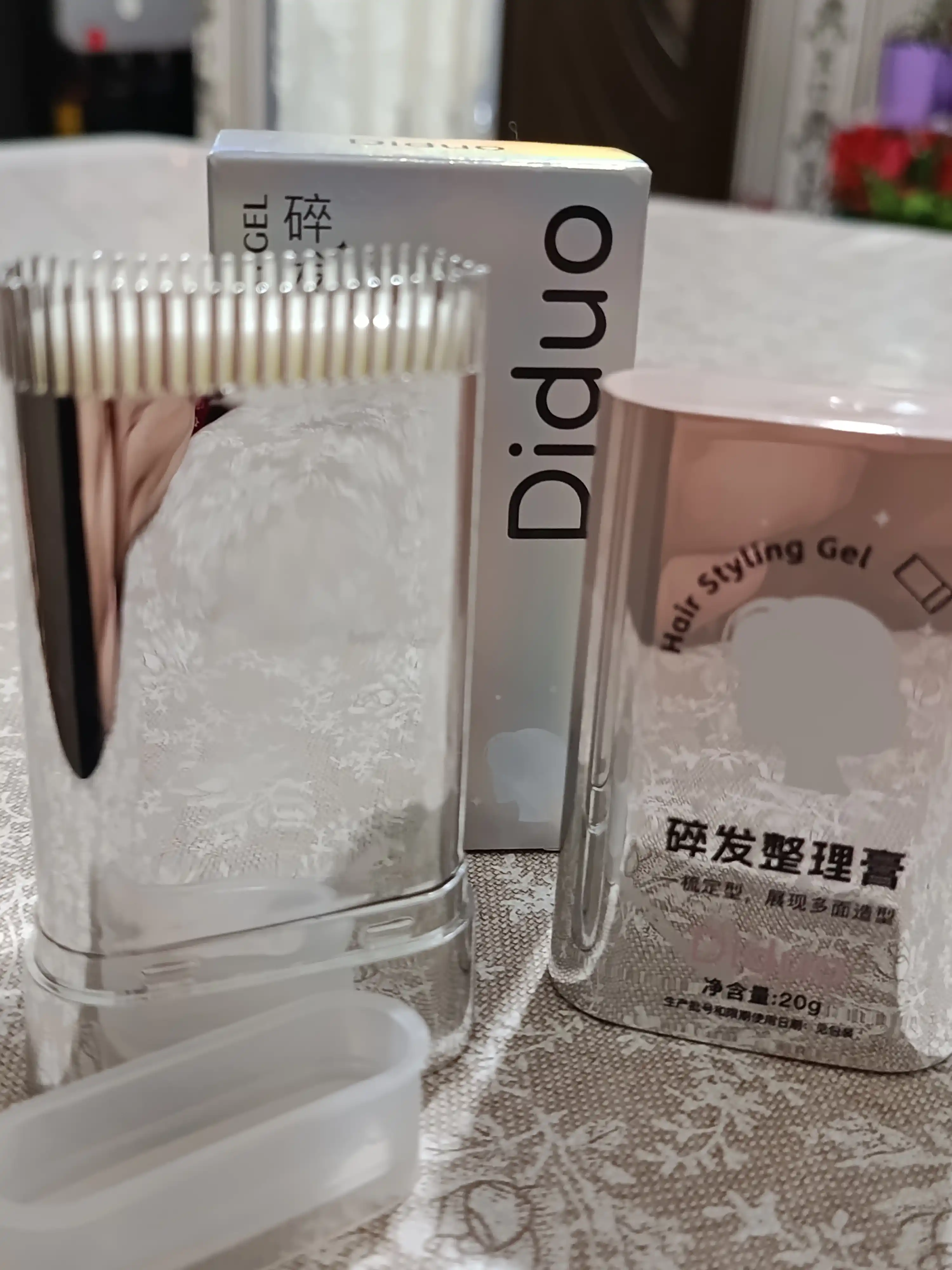 Diduo soch uchun vosk-stik, soch turmagi va mayda tuklarni tekislash uchun fiksator, 20 g