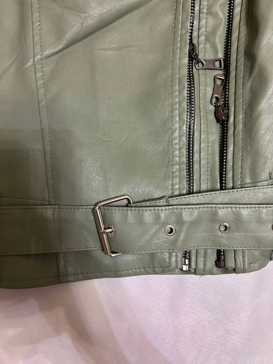 Ayollar charm kurtkasi, kosuxa, kalta kurtka, eko charm kurtka
