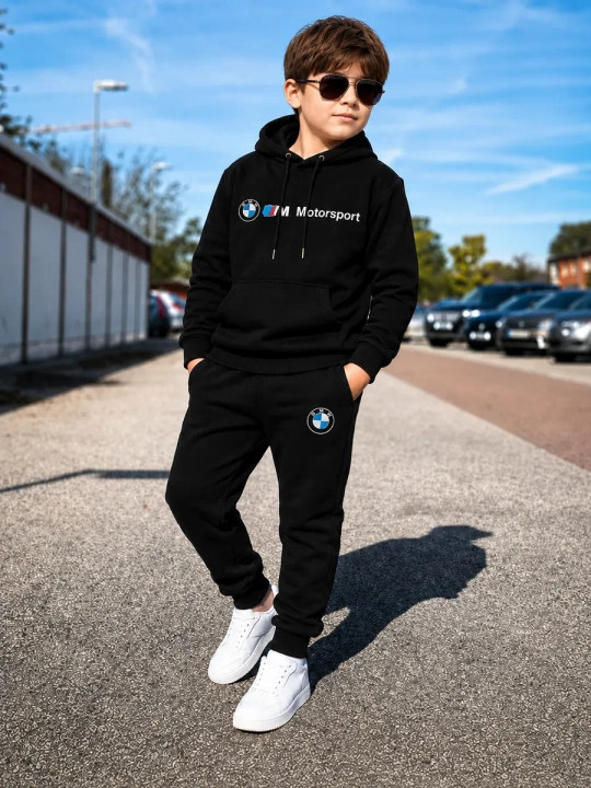 Ugil bolalar uchun sport kostyumi