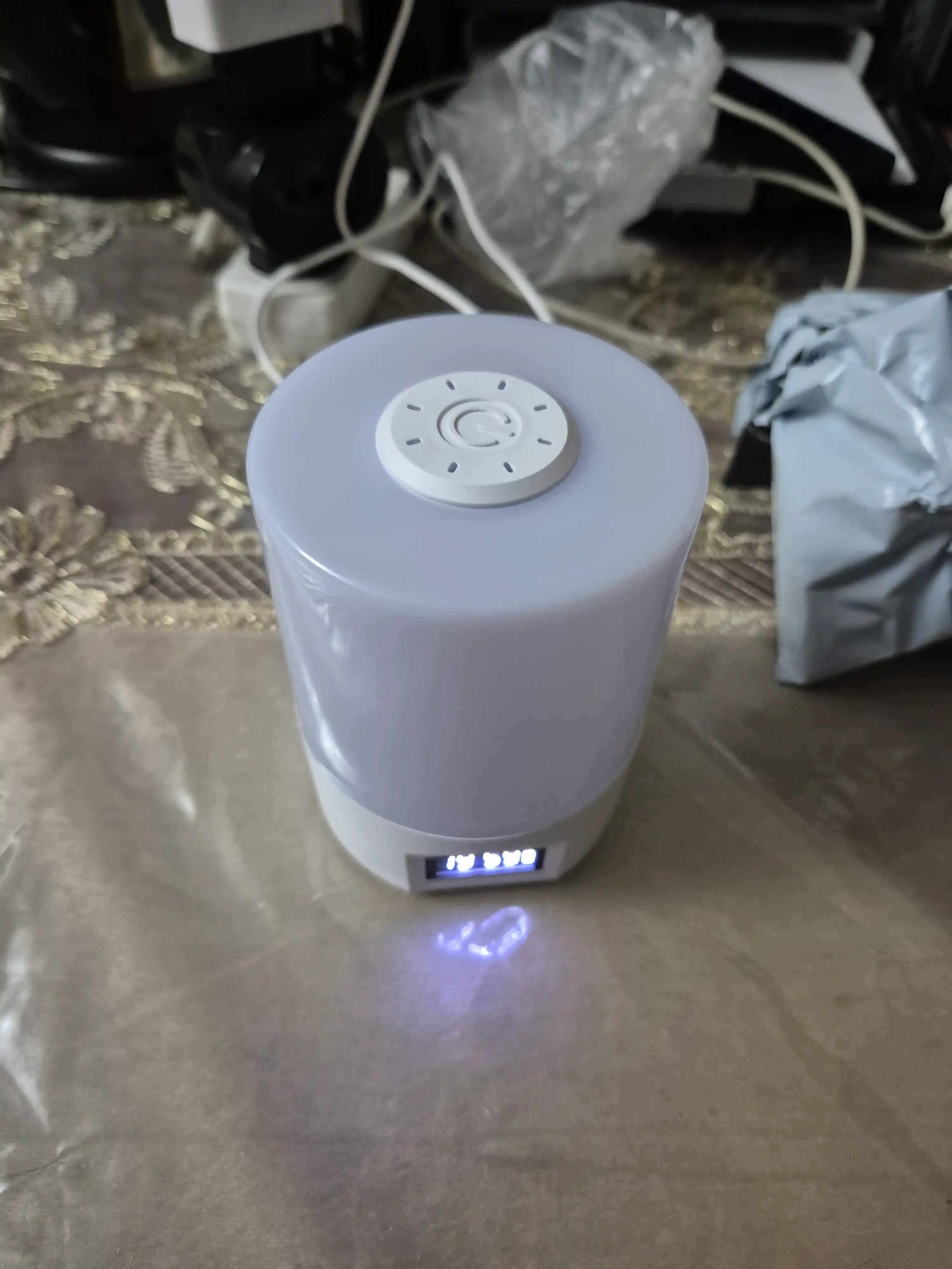 Настольная LED лампа с часами
