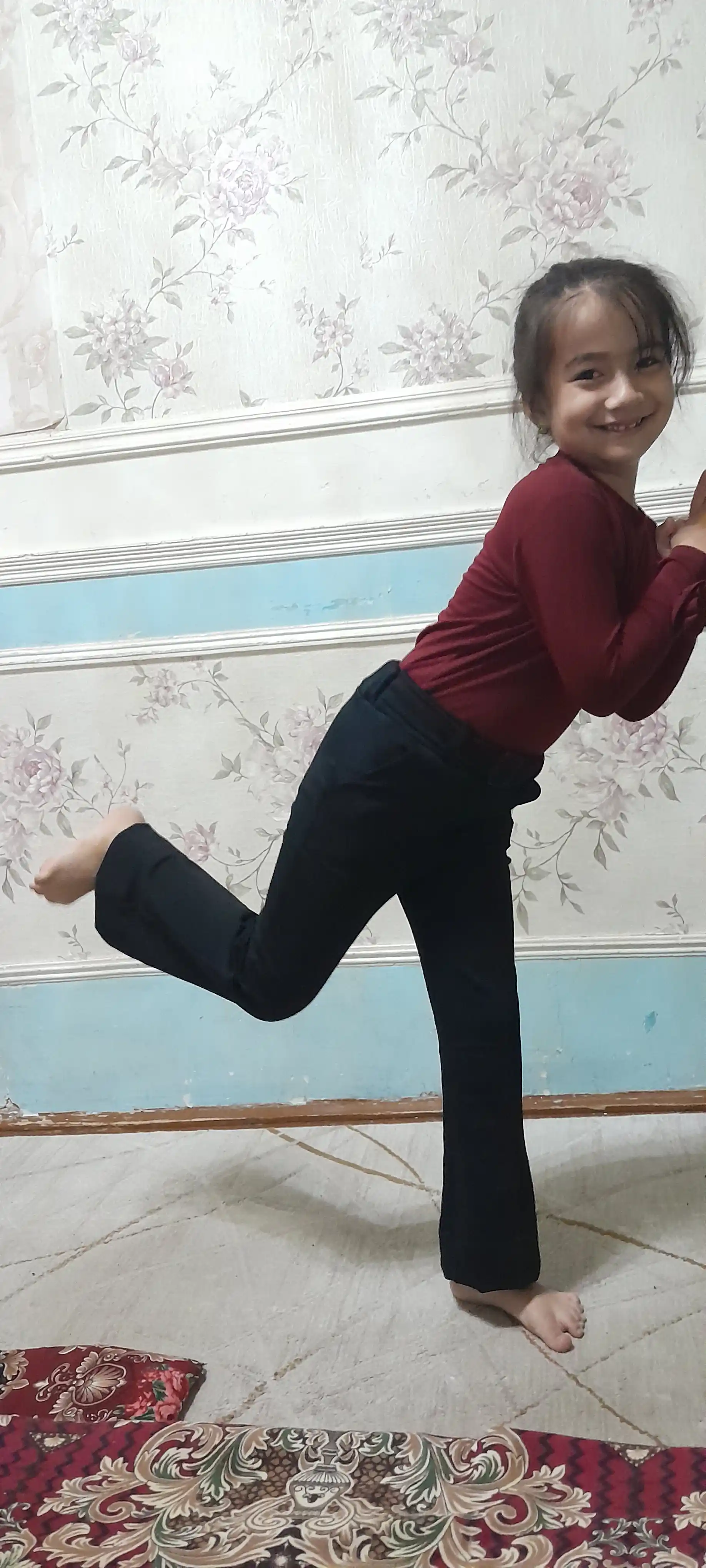 Issiq, zich, qizlar uchun shim, klyosh uslubida, maktab uchun