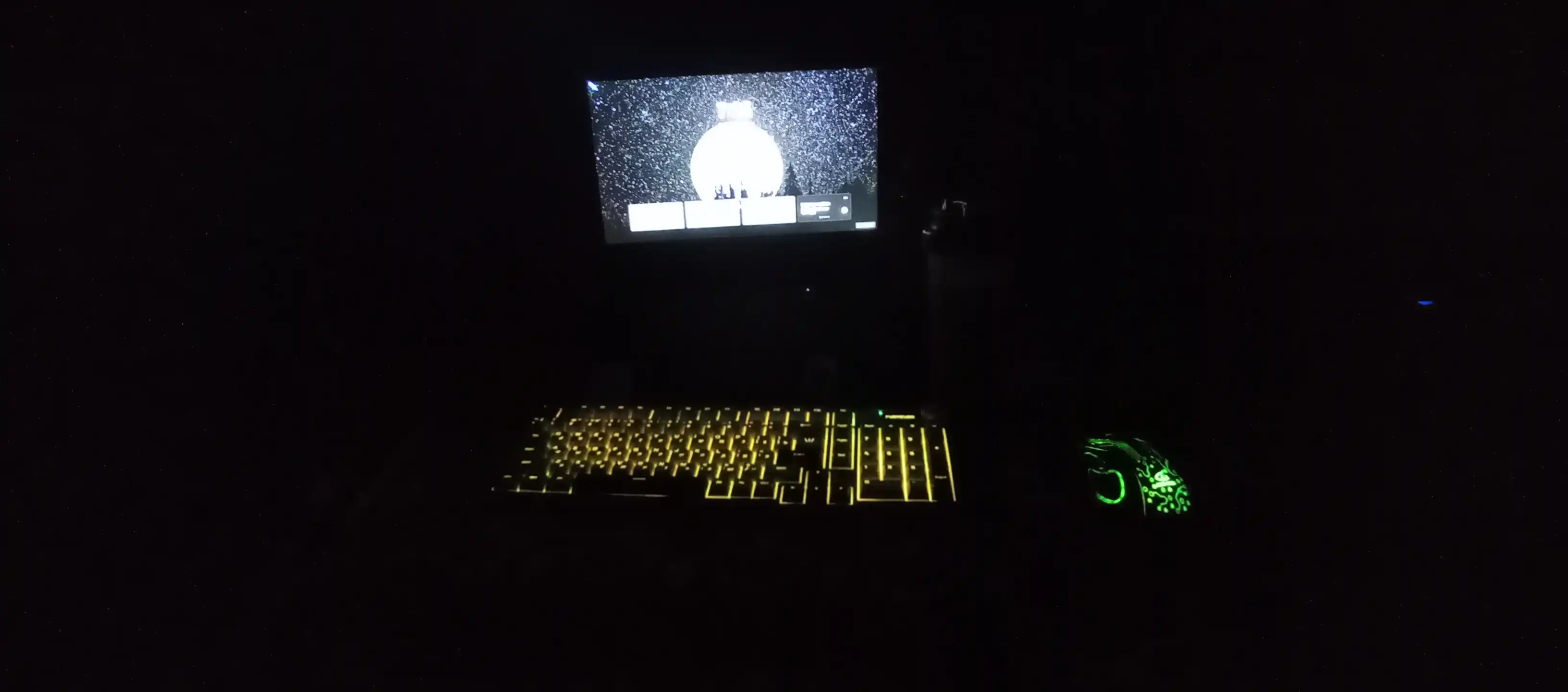 Geymerlar uchun membrana klaviatura Furycube IP98 RGB yoritgichlar bilan