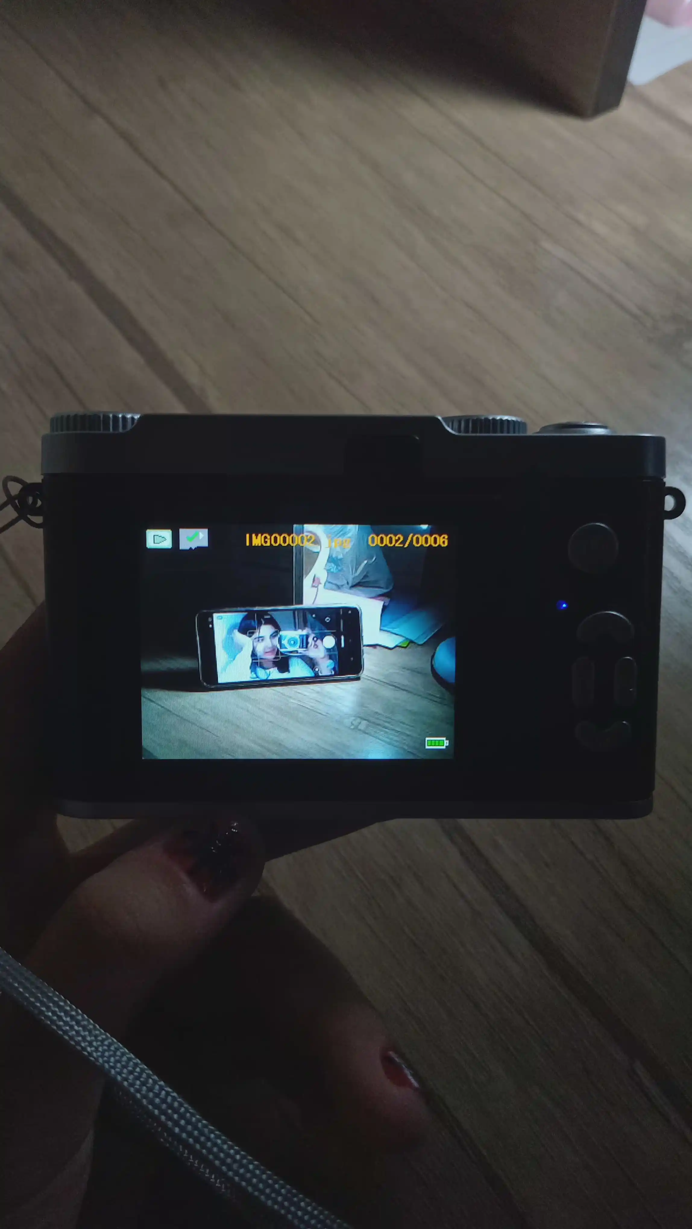 Raqamli kamera (fotoparat), foto kamera, retro kamera, 8x zum, va 32 GB karta