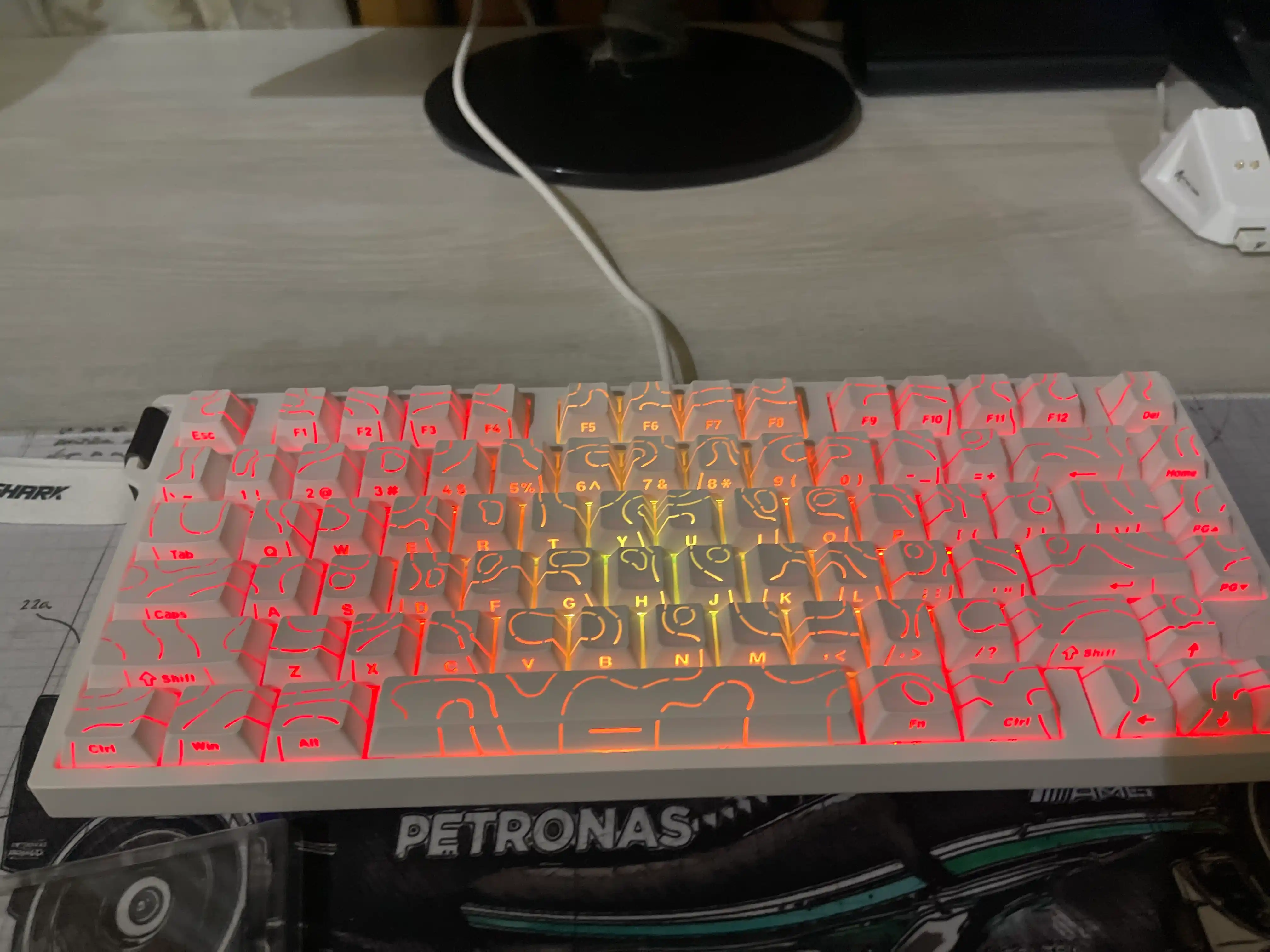 Attack Shark R82 HE oyin uchun magnit klaviatura