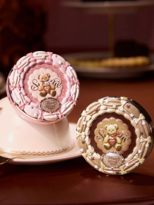 Flower Knows Sweetie Bear — палетка консилеров 4 оттенка, эффект нежной кожи