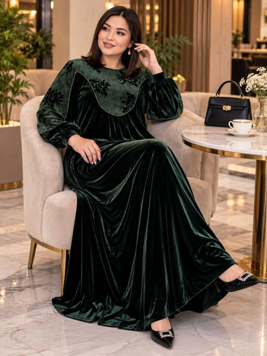 Женское, длинное, бархатное платье, пышные рукава, размеры 48–54, 4 цвета