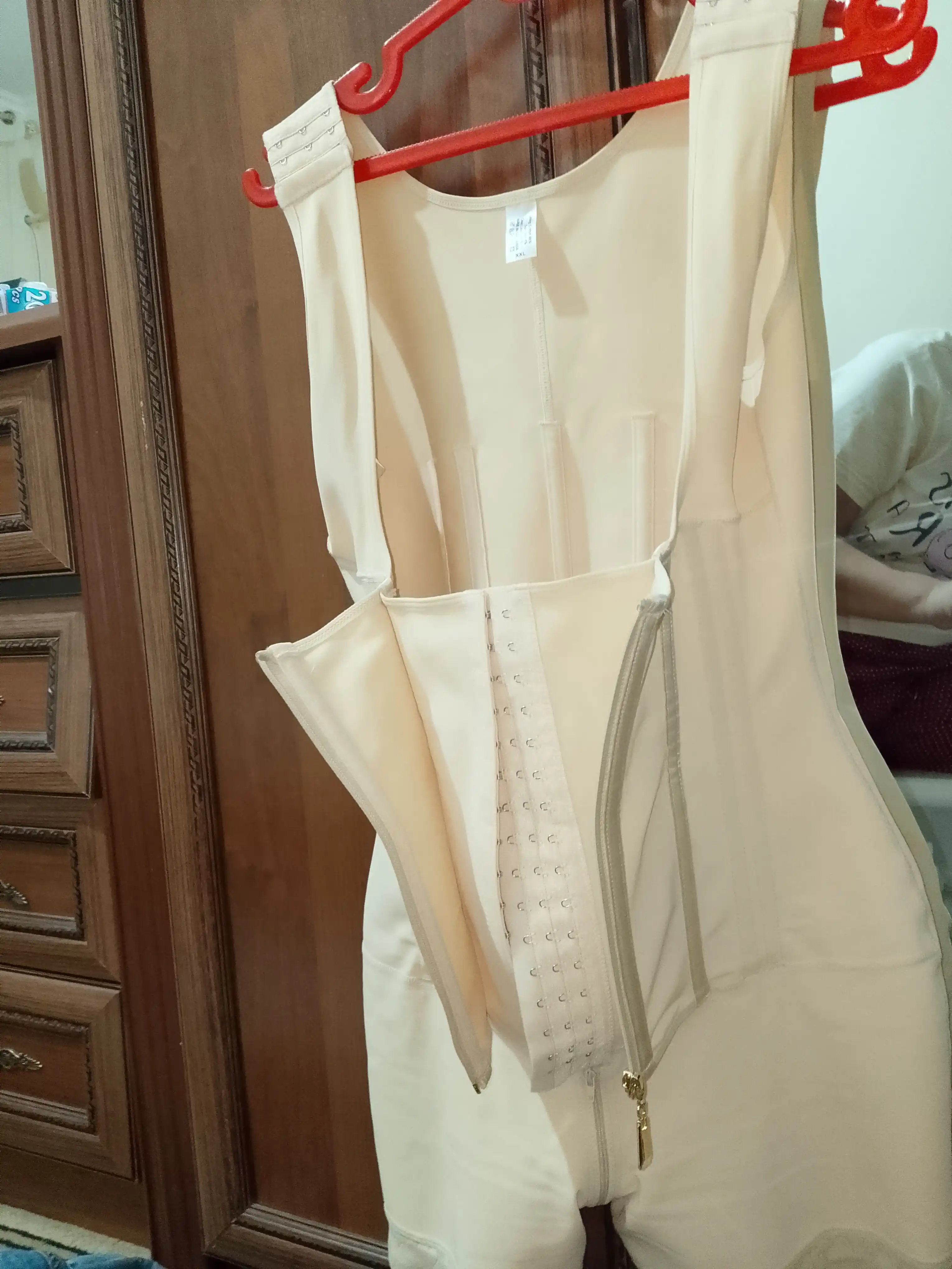 Ayollar karseti, ozdiruvchi body, body karset