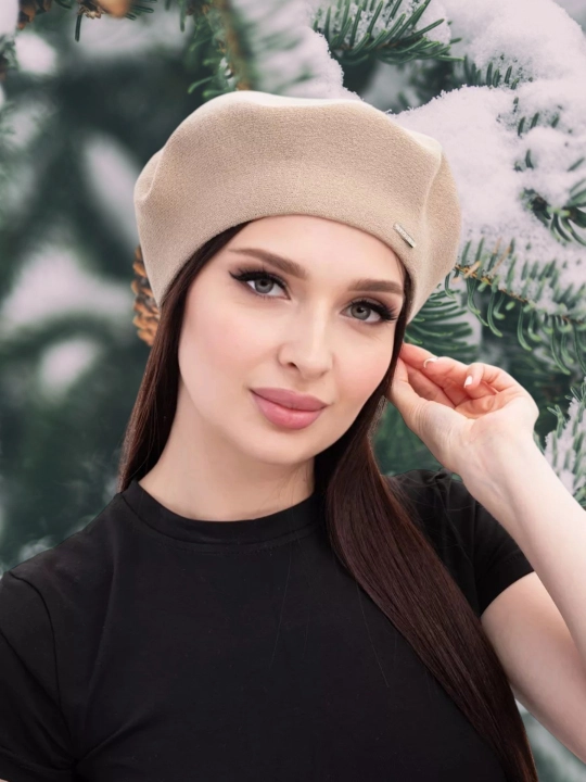 Ayollar uchun zamonaviy beret shapka, nafis dizaynli,kuz va bahor mavsumi uchun bosh kiyim