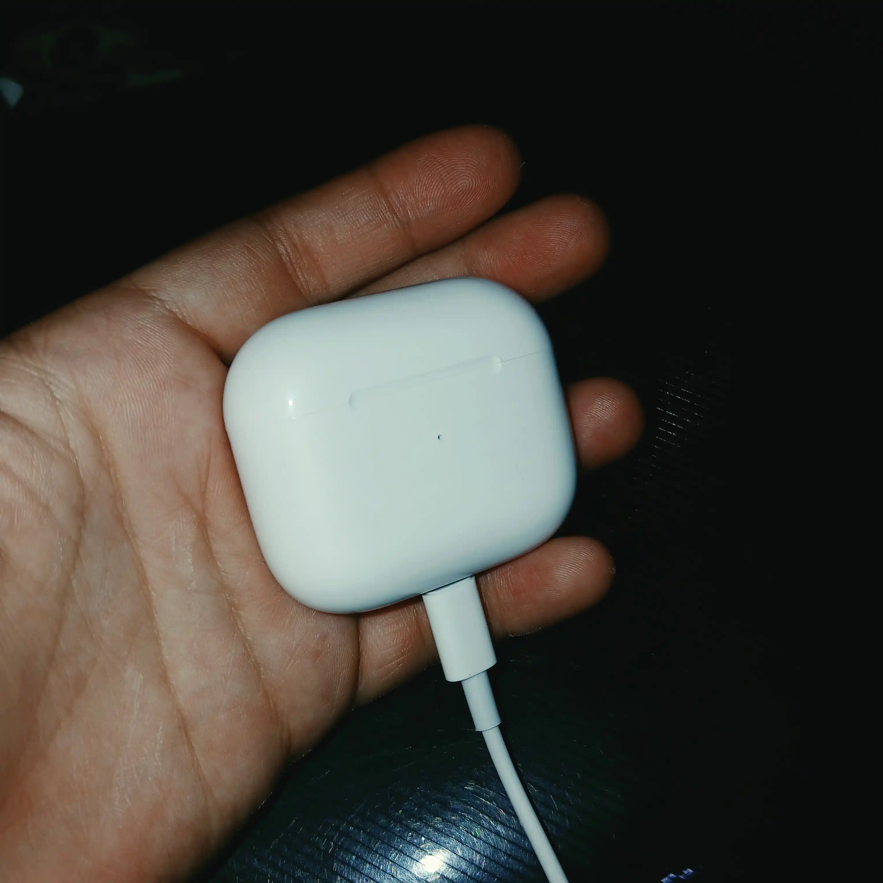 Pods 3 simsiz quloqchinlari, sensorli boshqaruv
