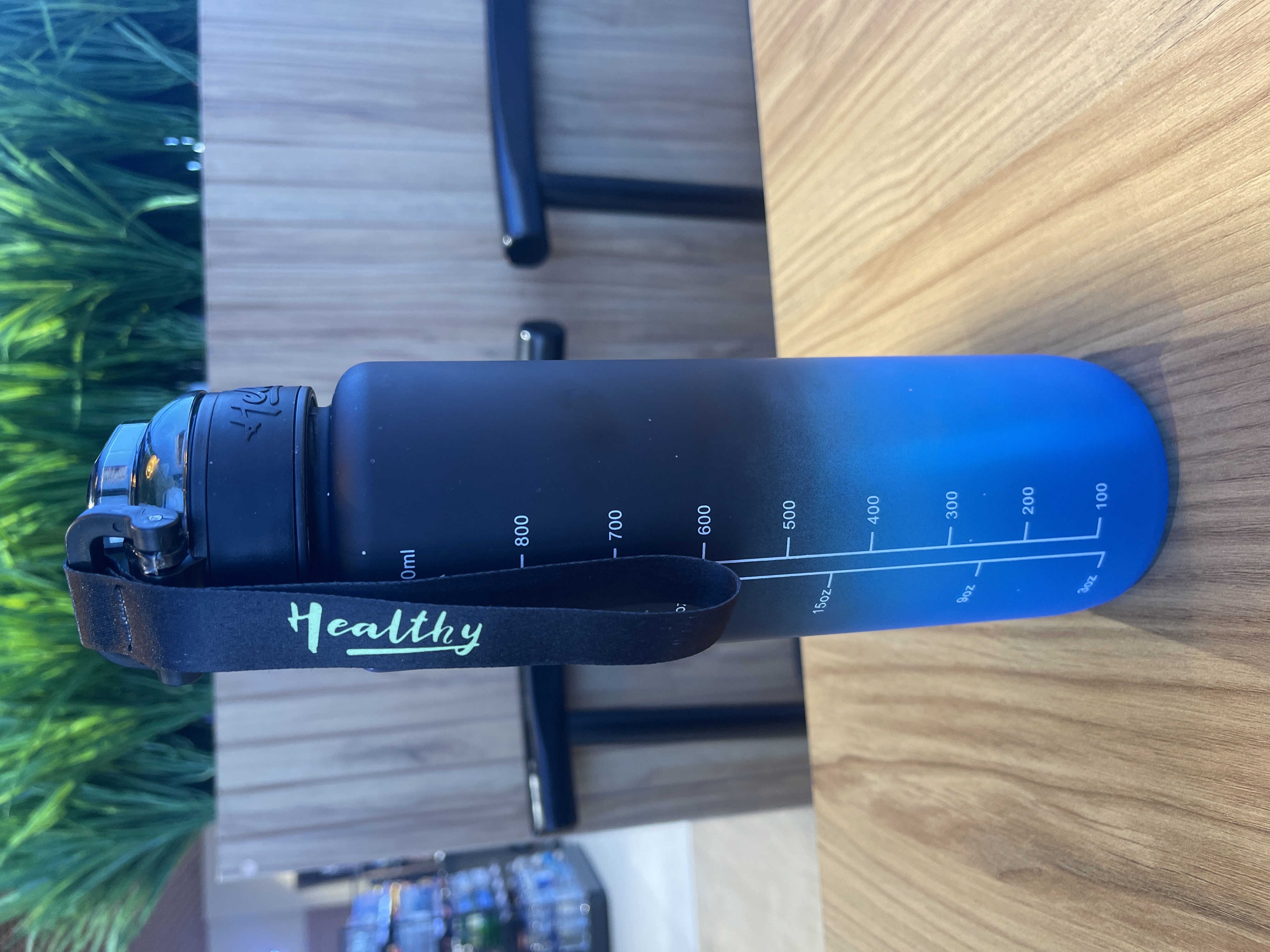 Suv idish, sheyker, fitnes uchun mo'ljallangan sport suv idishi, butilkalar,  1000 ml