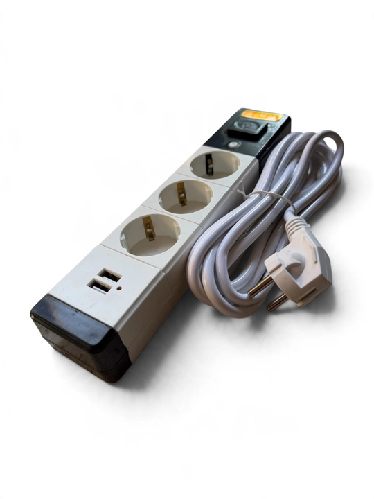 Сетевой удлинитель CX-U403, 3 розетки, 2 USB-порта, кабель 2,5 м, с выключателем
