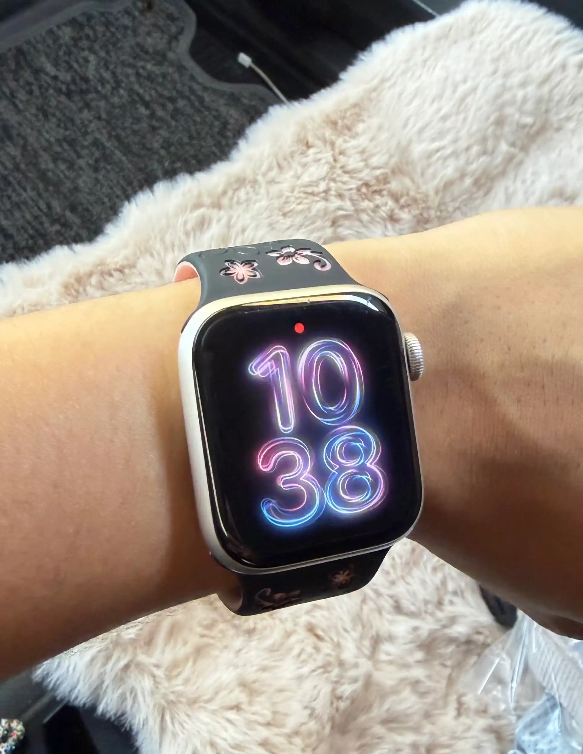 Женский ремешок для Apple Watch 38/40/41/42 мм, чёрно-розовый, цветочный узор