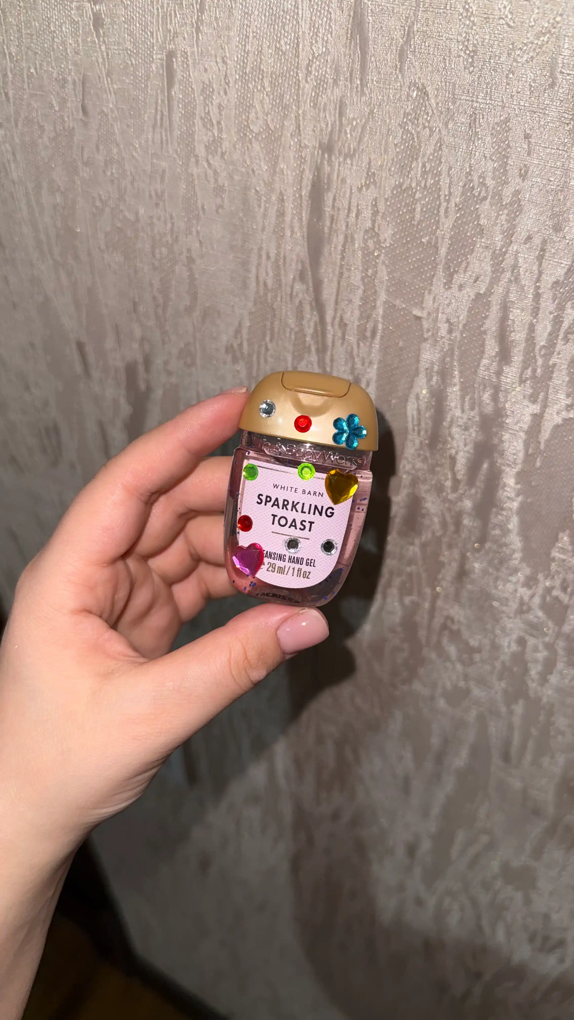Parfyumlangan qo'llarni tozalash vositasi Bath&Body Works
