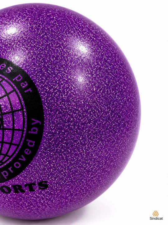Diametri 15-18 sm bo‘lgan yaltiroq qoplamali TA Sport badiiy gimnastika to‘pi