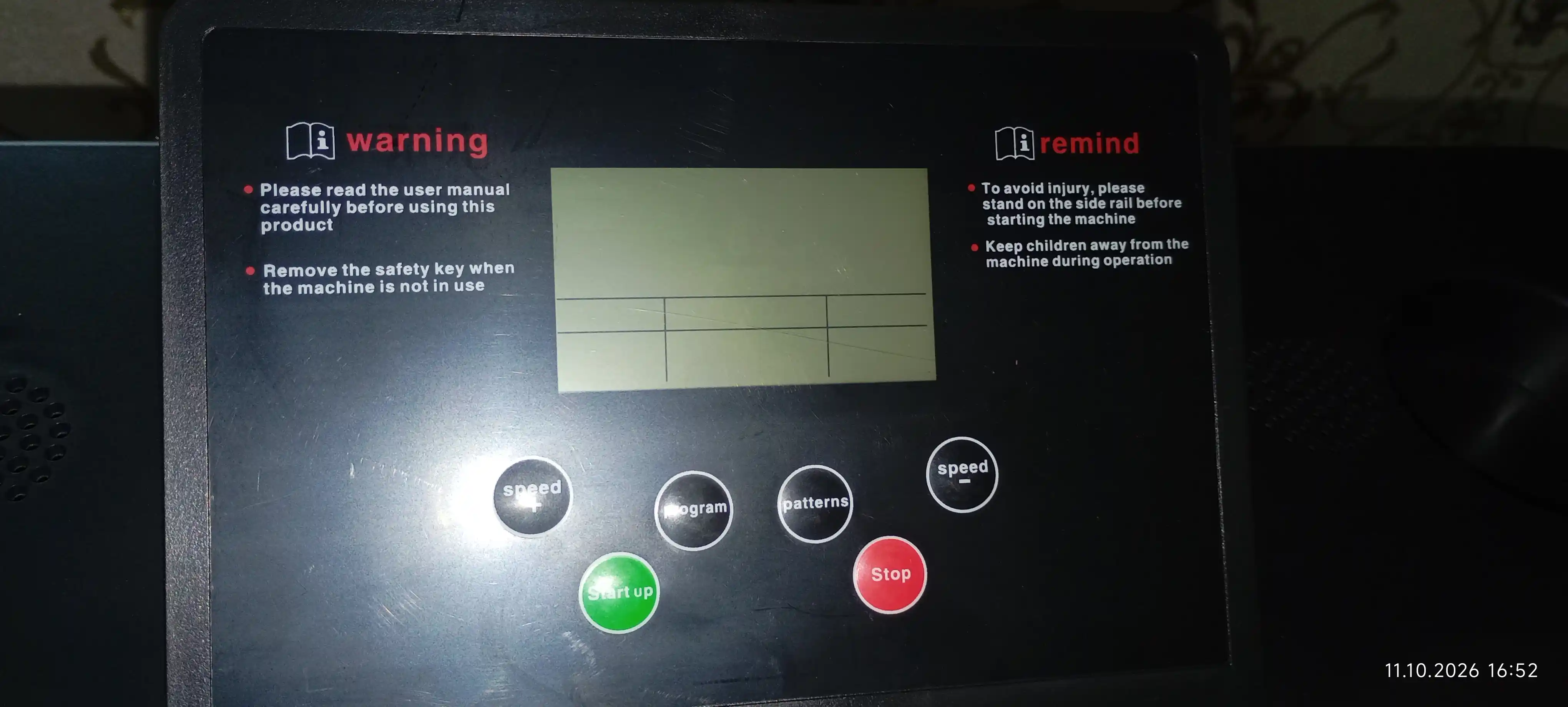 Uy uchun elektr yugurish yo‘lagi, Bluetooth, pult va tutqich, 120 kg gacha