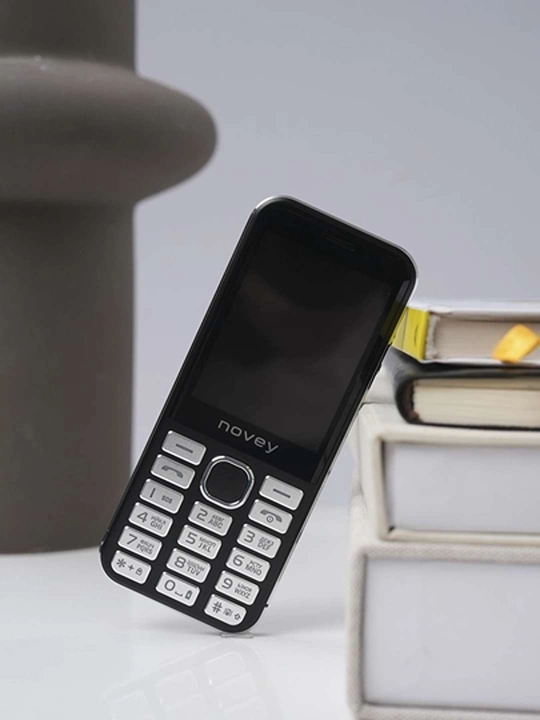 Tugmali telefon Novey S10