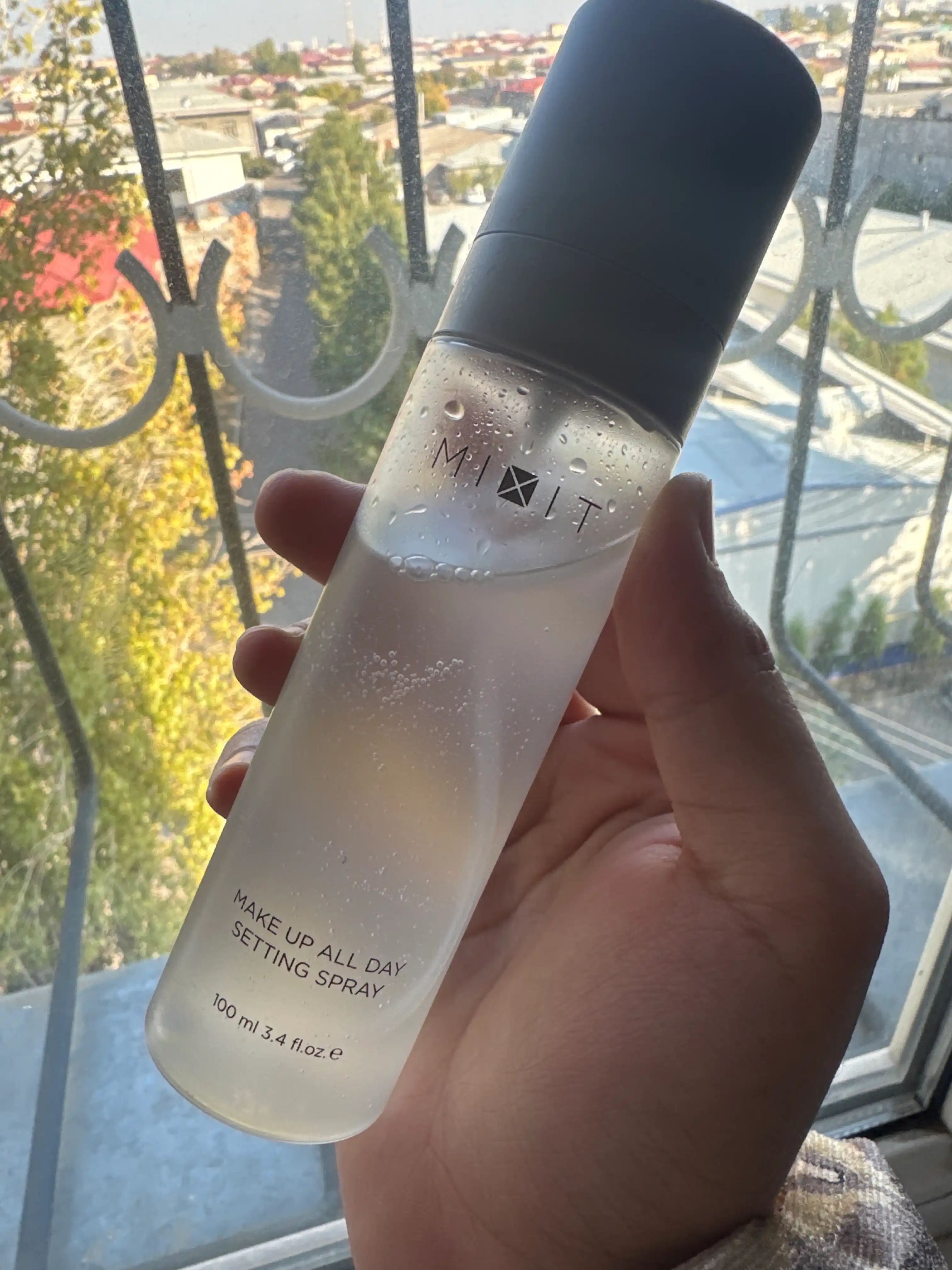 Фиксирующий спрей для лица и тела —MIXIT Make Up "Celestial Illumination", 100 мл