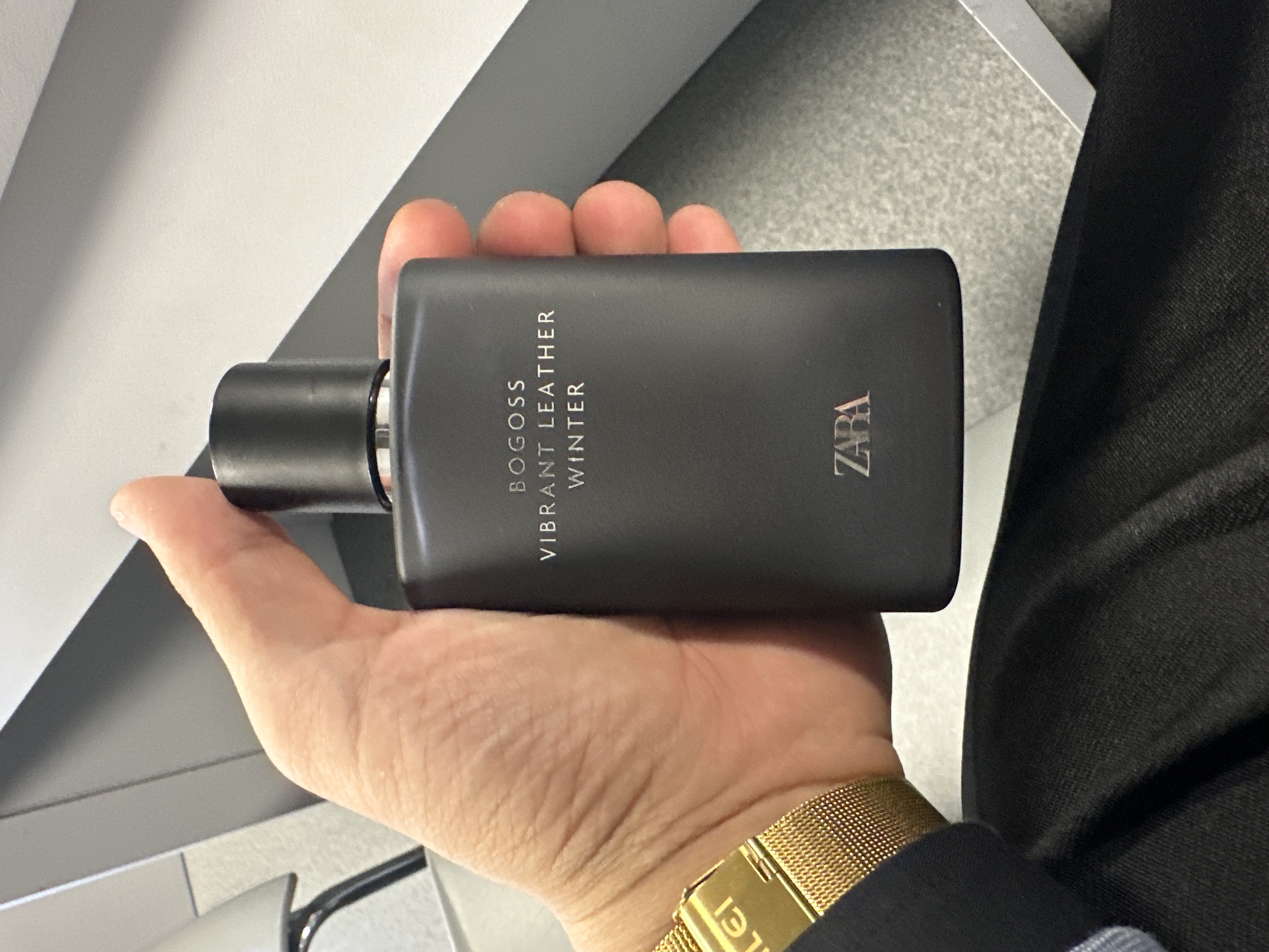 Парфюмерная вода для мужчин ZARA Vibrant Leather 60 мл + Vibrant Leather Oud, 60 мл