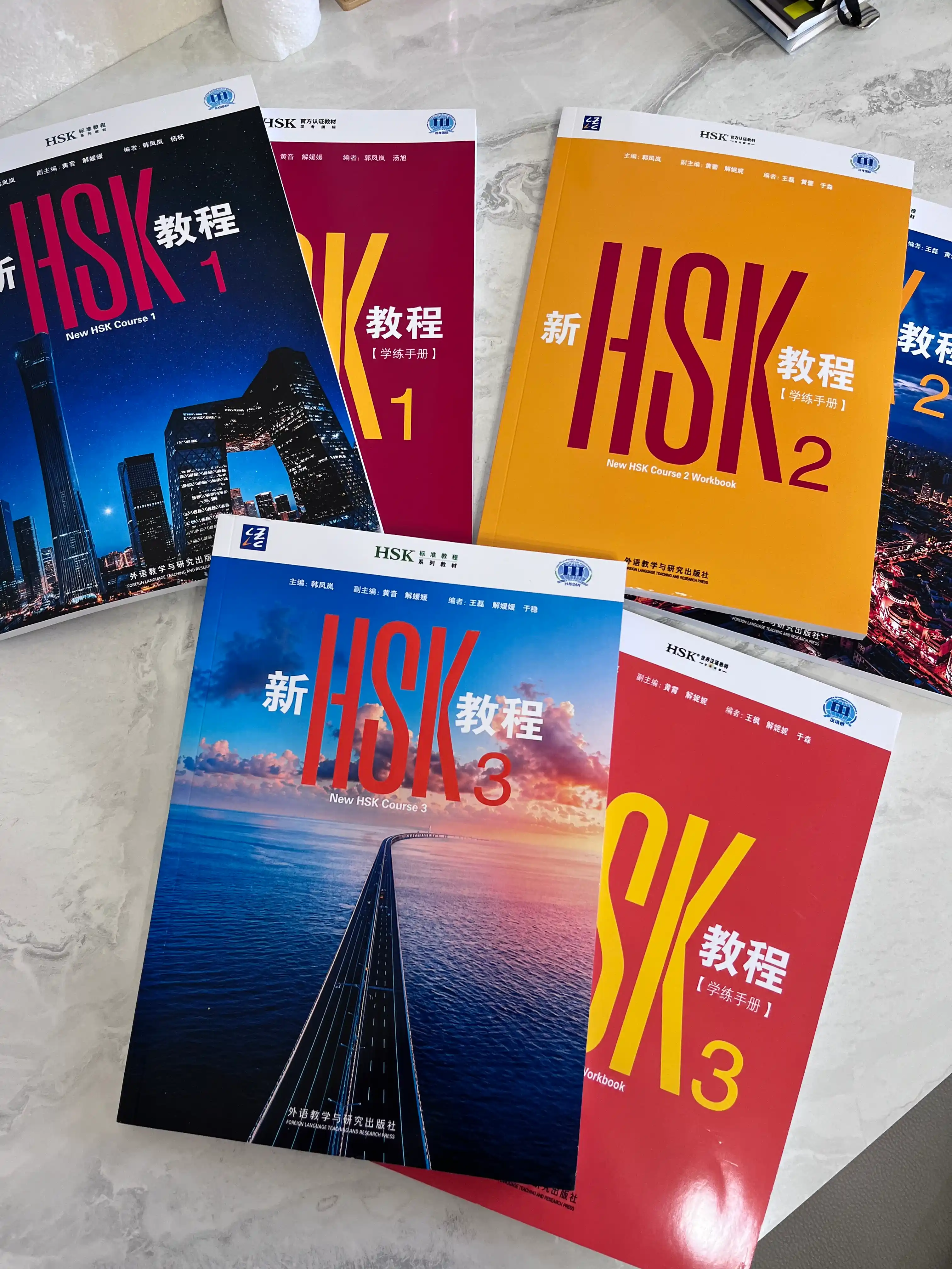HSK 1-3 xitoy tili darsliklari to‘plami, darslik + ish kitobi