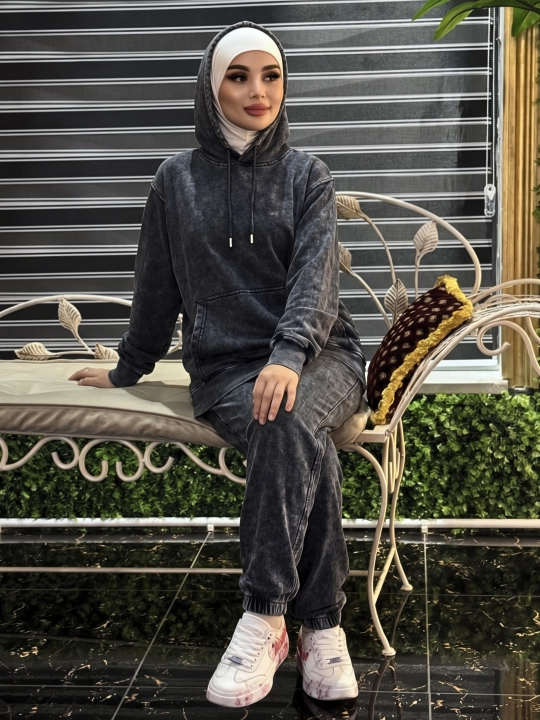 Ayollar sport kostyumi, xudi va jogger shim, oversize bichim, varenка effektli, LEON