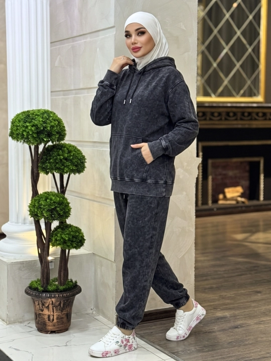 Ayollar sport kostyumi, xudi va jogger shim, oversize bichim, varenка effektli, LEON