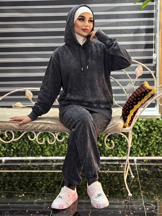 Ayollar sport kostyumi, xudi va jogger shim, oversize bichim, varenка effektli, LEON