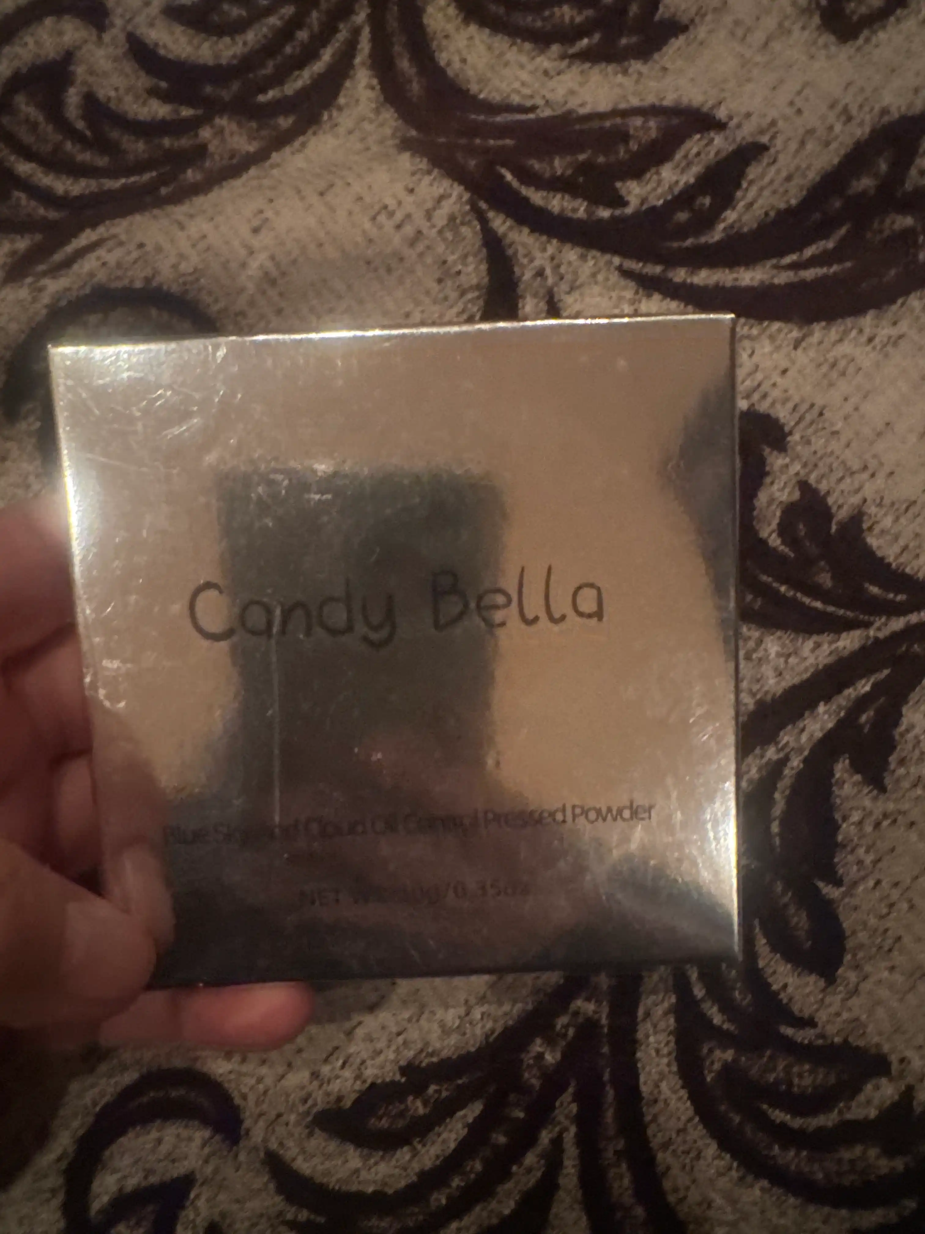 Candy Bella Skin Invisible Air Cushion Foundation 10 г — матирующая прозрачная пудра-крем