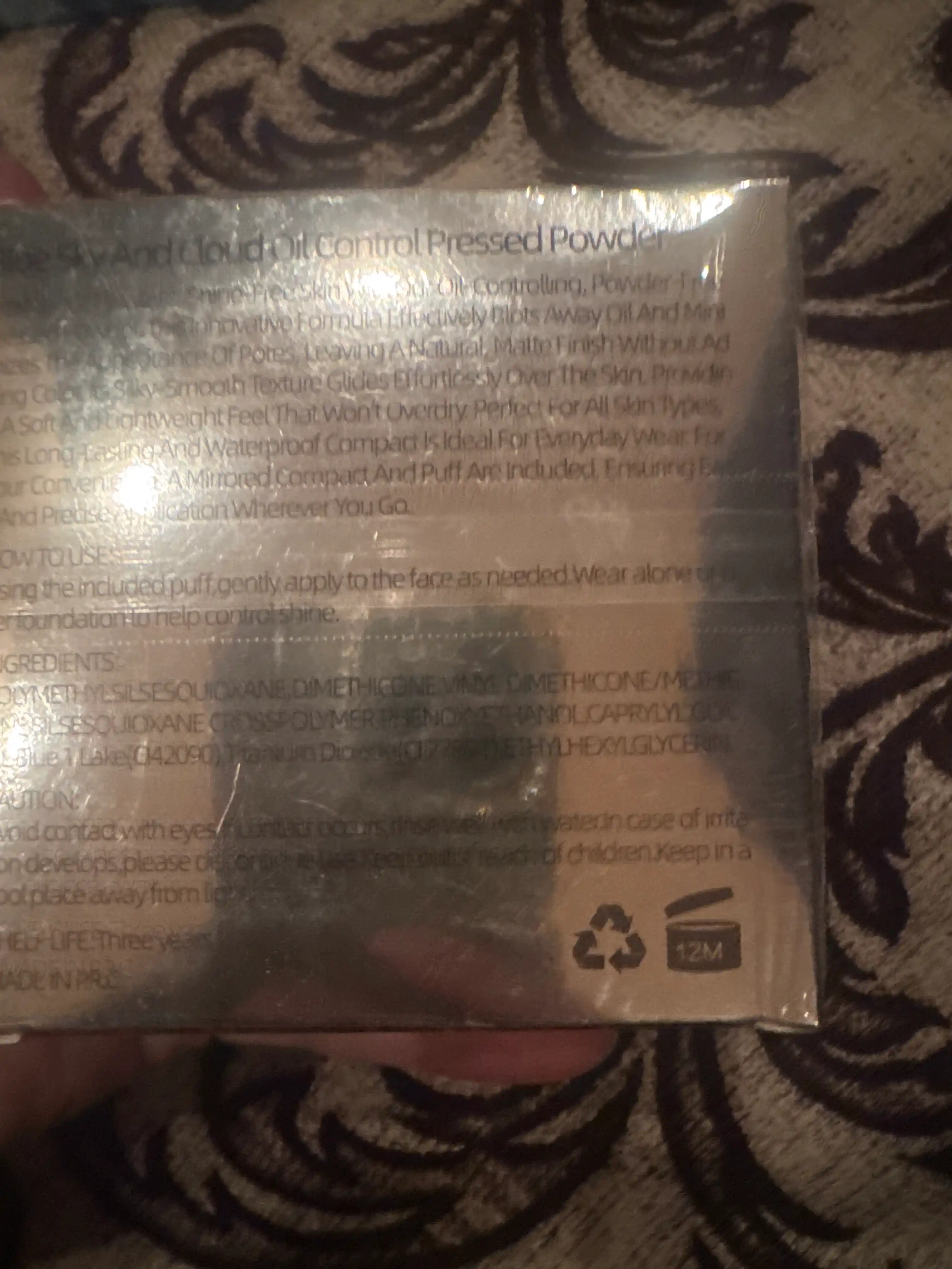 Candy Bella Skin Invisible Air Cushion Foundation 10 г — матирующая прозрачная пудра-крем
