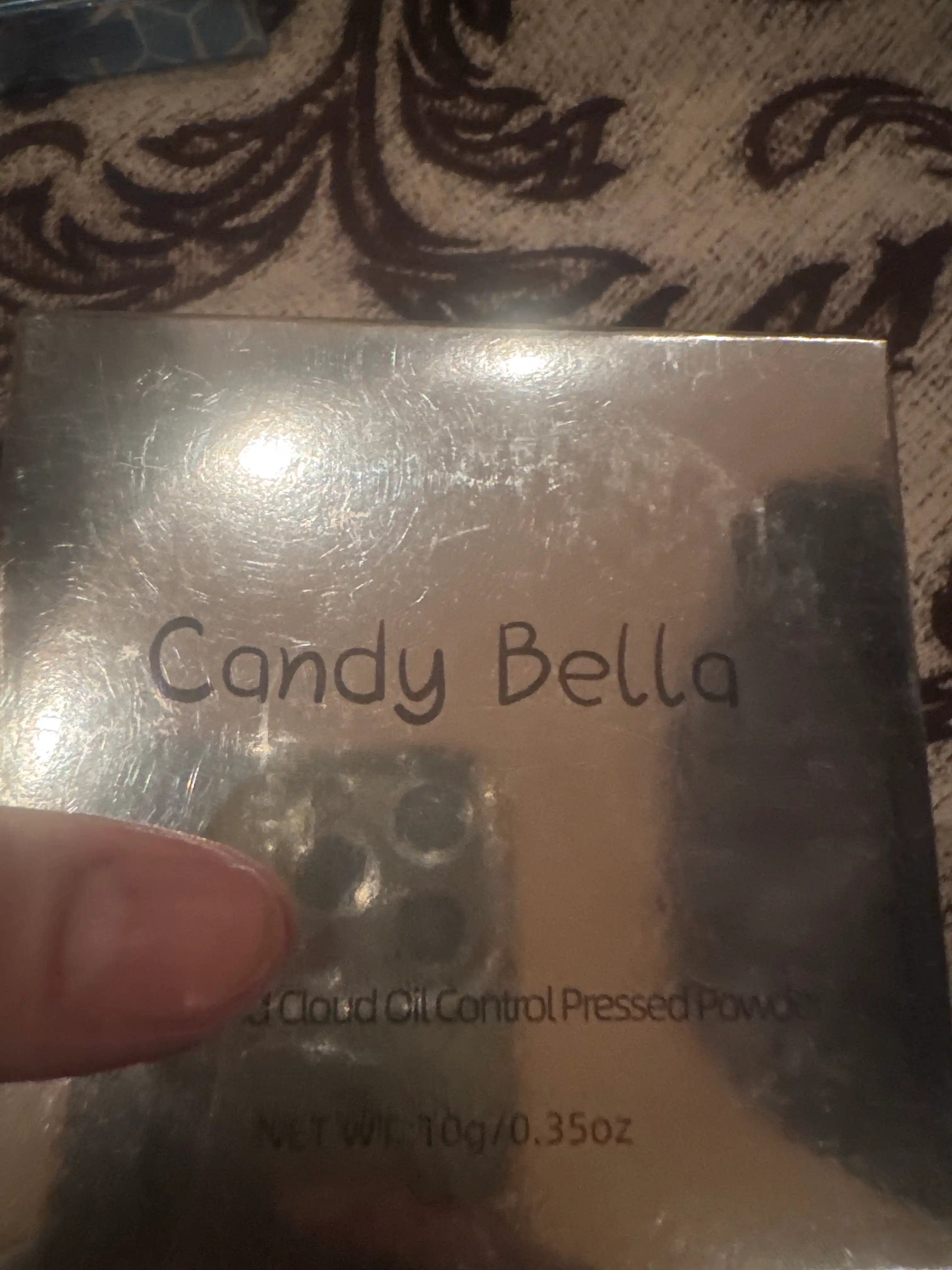 Candy Bella Skin Invisible Air Cushion Foundation 10 г — матирующая прозрачная пудра-крем