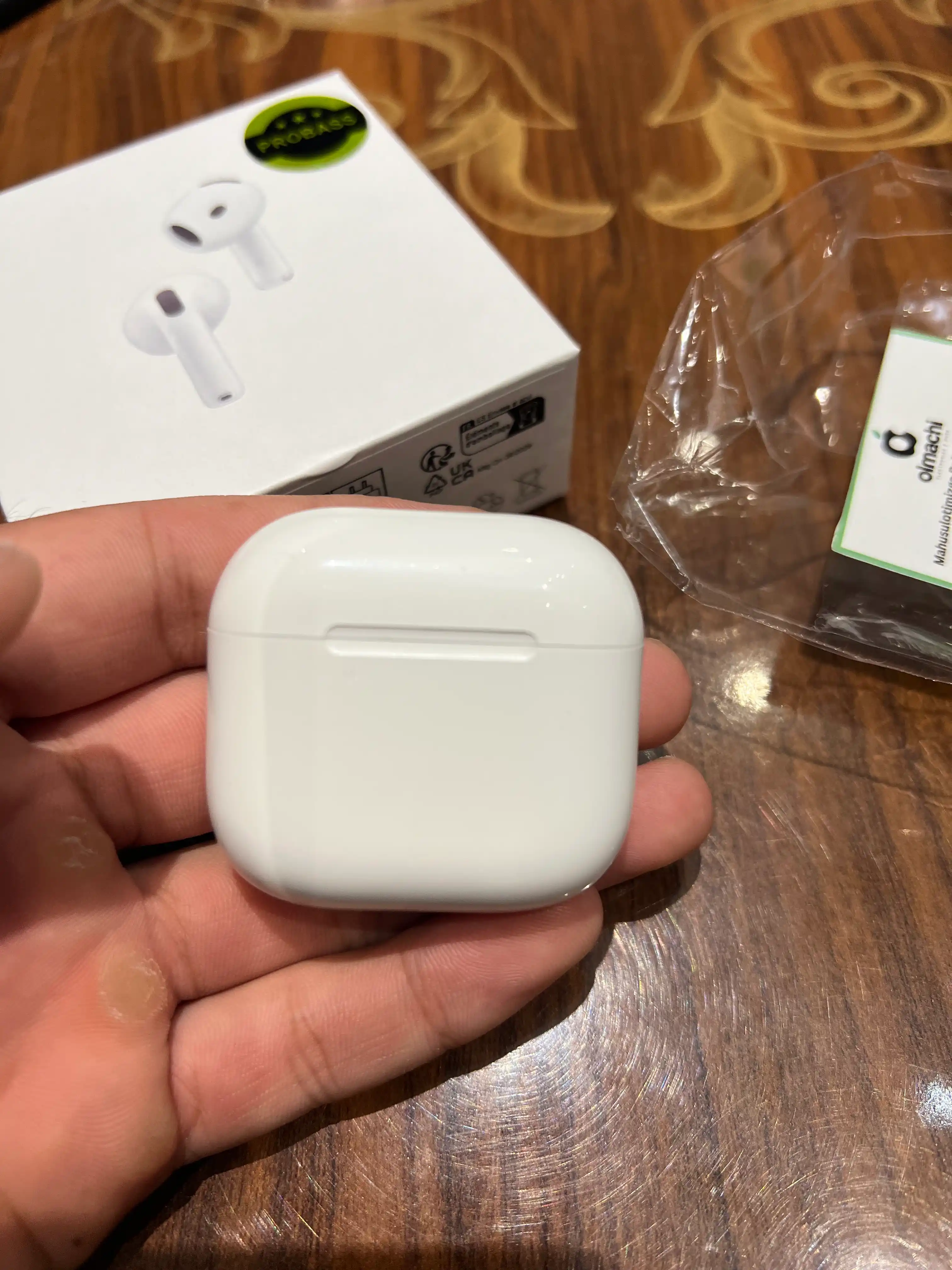 Simsiz quloqchinlar Pods 4, iPhone va Android uchun naushnik sensorli