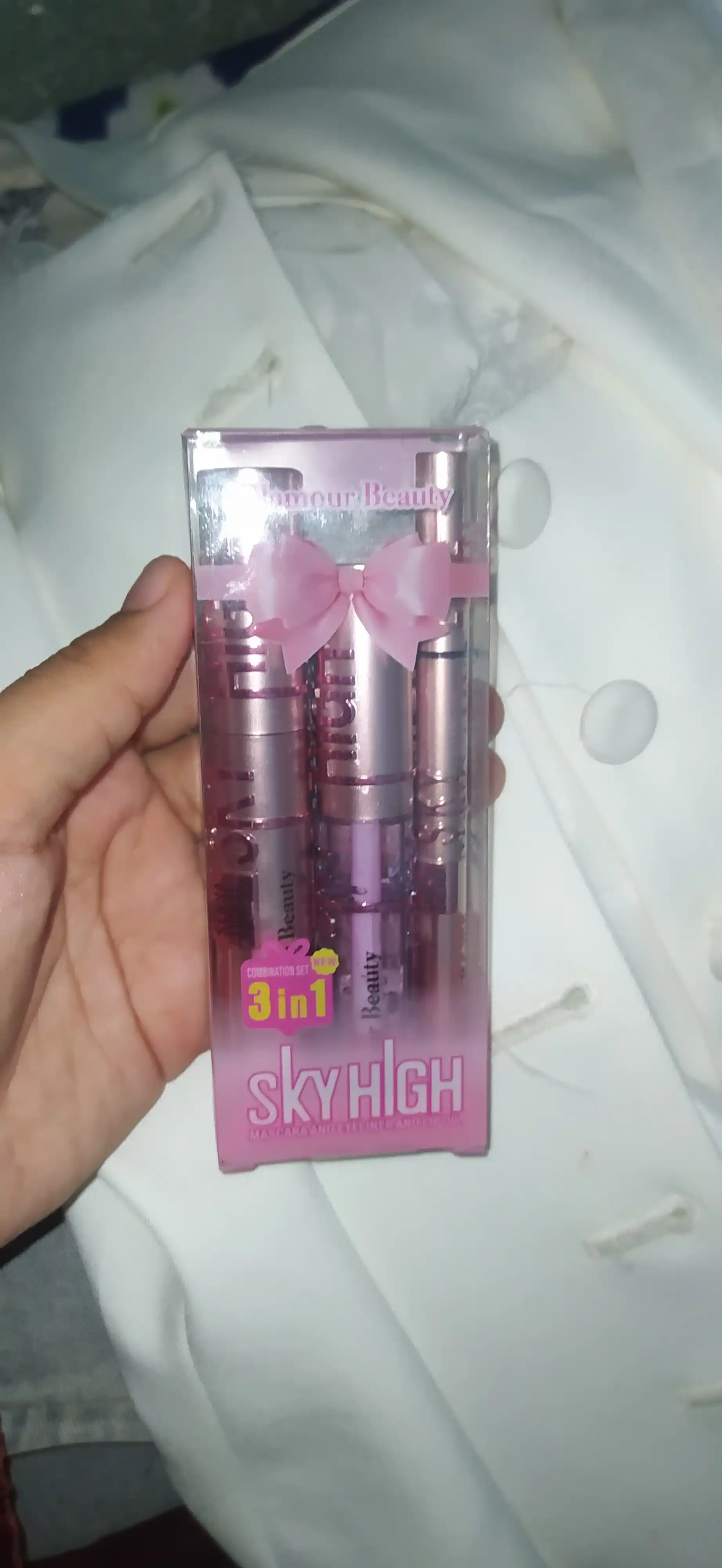 Glamour Beauty SKYHIGH 3 tasi 1 da makiyaj to‘plami