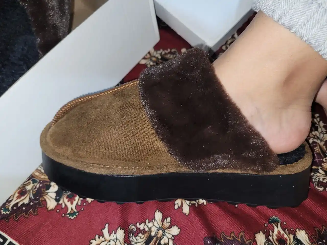 Ayollar shippagi, 36-40 o‘lchamdagi uggi
