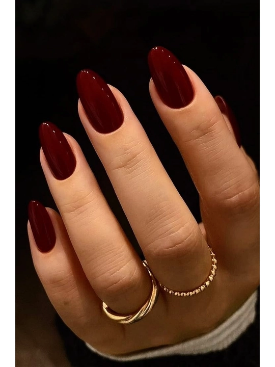 "LuxNail: Har xil rang va shakldagi sun'iy tirnoqlar to'plami – mukammal go'zallik!"
