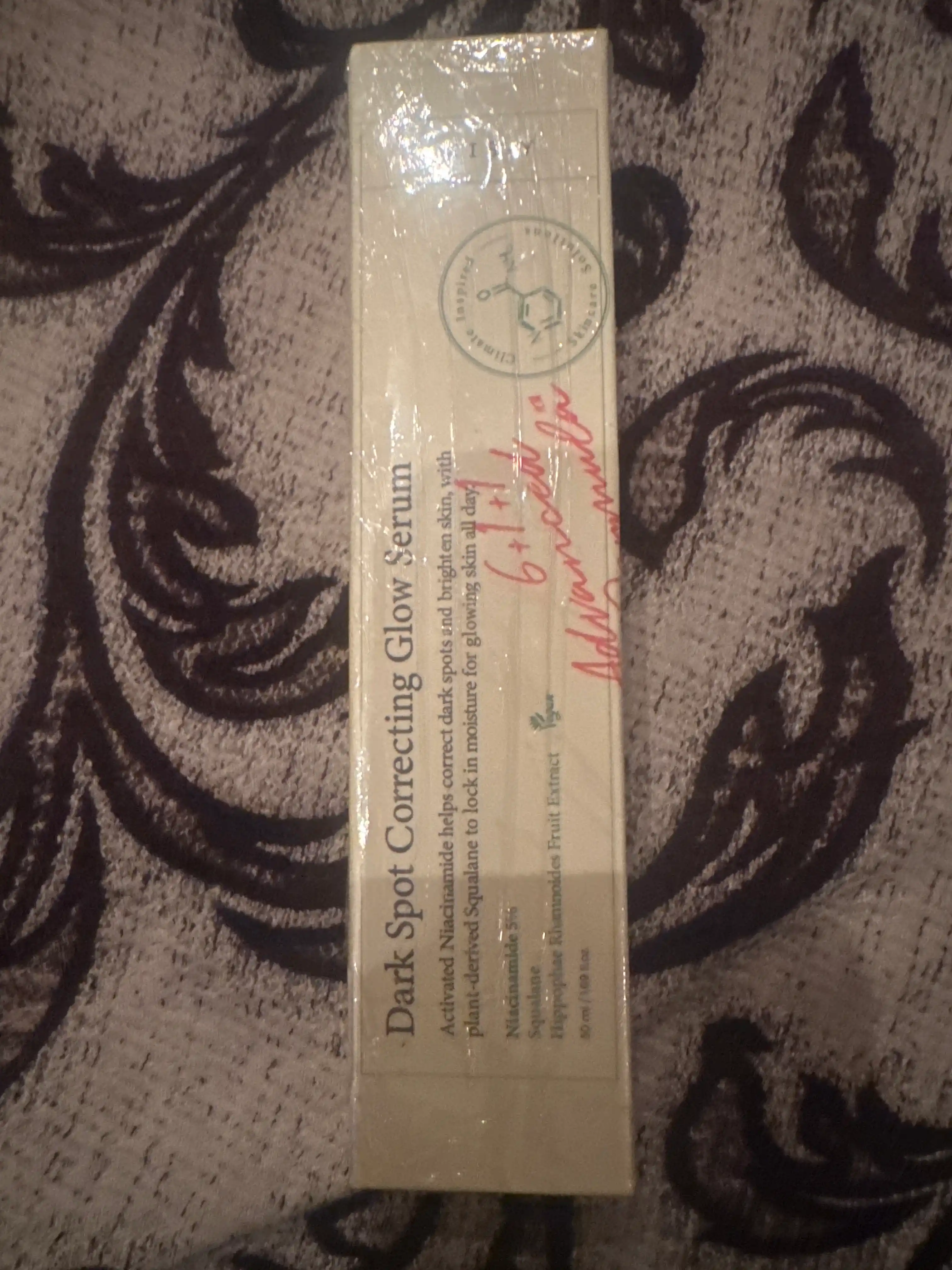 Осветляющая сыворотка Dark Spot Correcting Glow Serum, Axis-Y, 50 мл