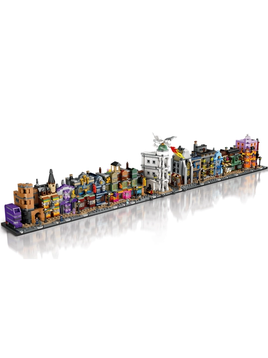 Konstruktor Lego Qiya xiyobon (Garri Potter), 14 ta minifigura, 2750 ta qism