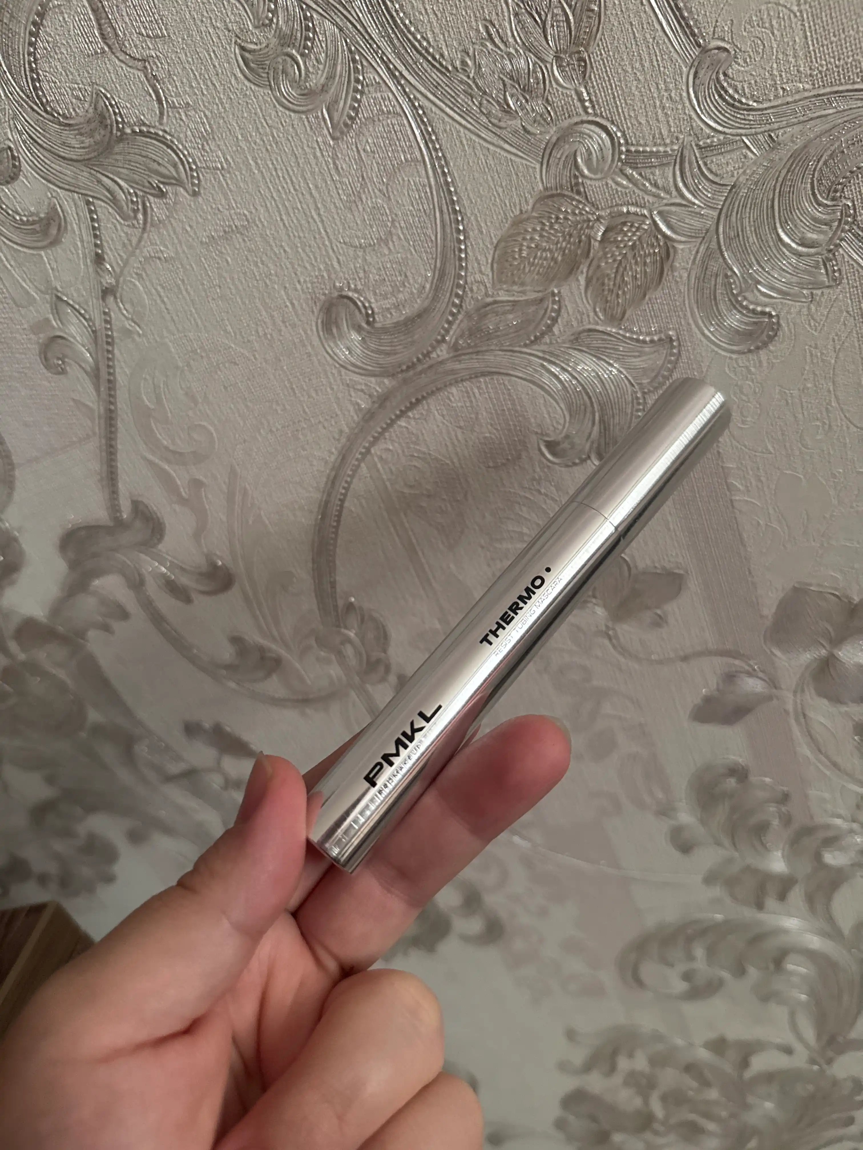 PMKL THERMO 01 Resist Tubing Mascara Термостойкая тушь для ресниц с технологией tubing