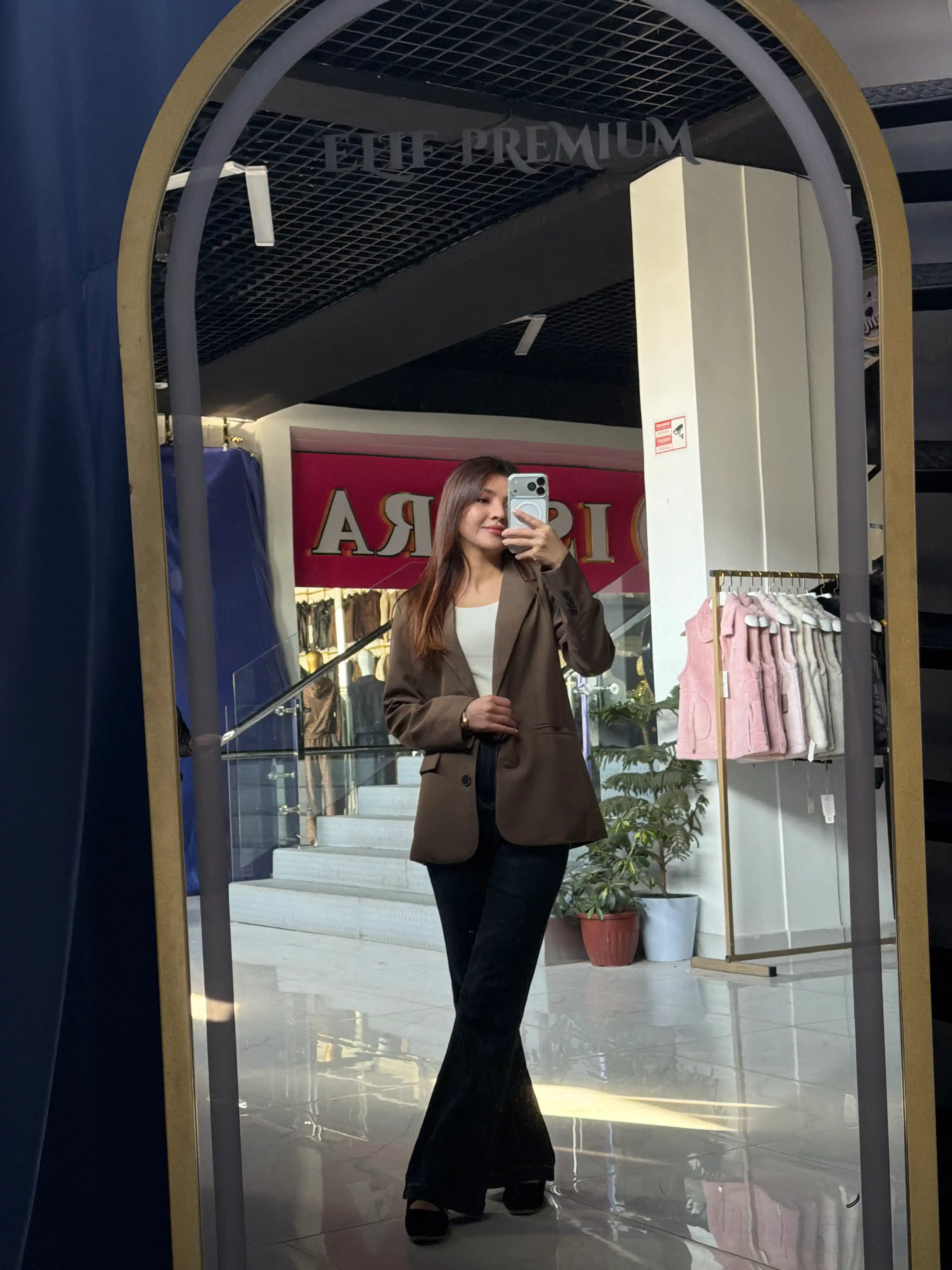 Ayollar pidjagi, kuzgi kostyum ayollar uchun, o'qish va ish uchun ayollar kostyumi