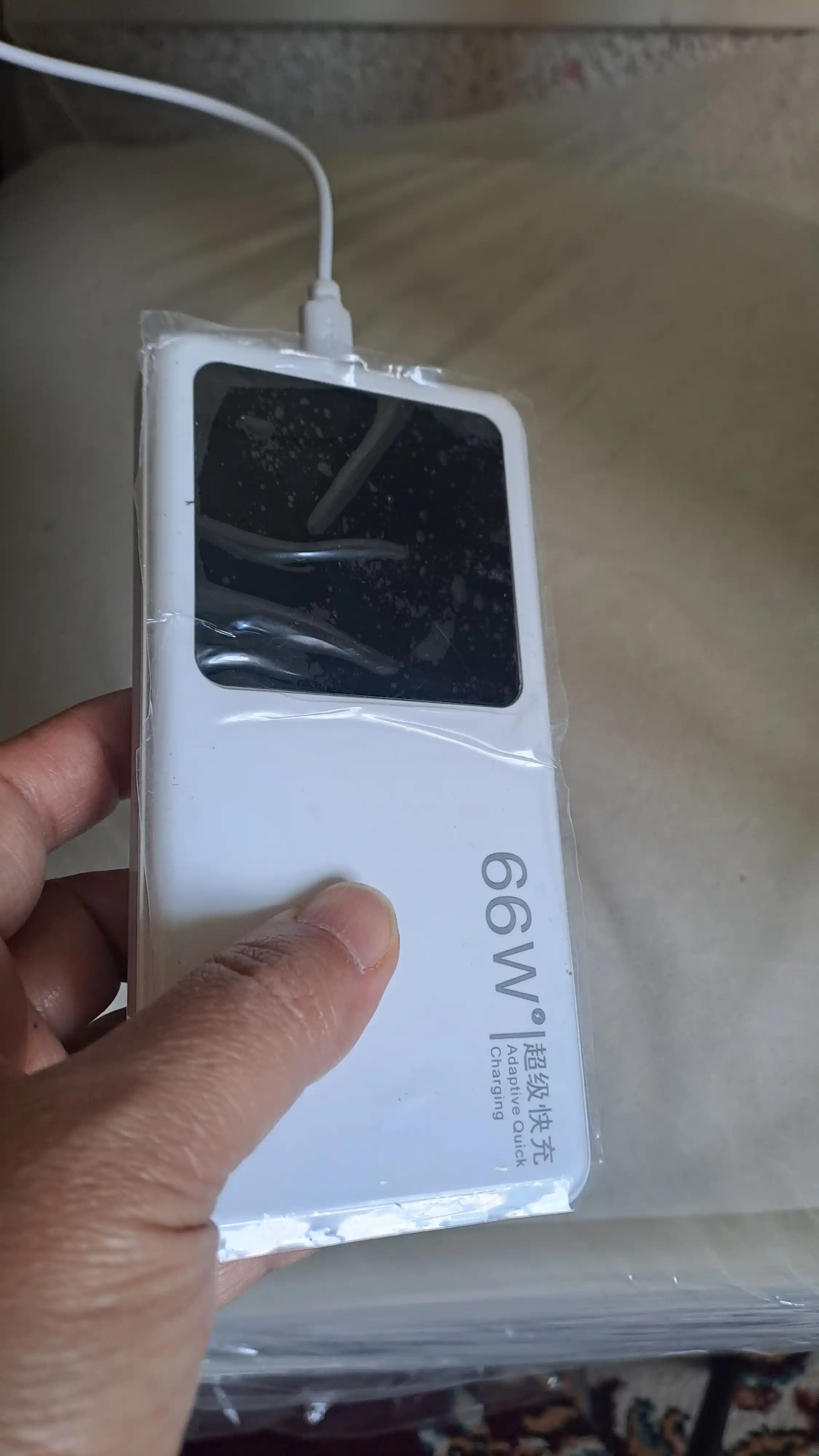 Power Bank 20000 mAh 66W с встроенными кабелями, фонариком и быстрой зарядкой 22.5W