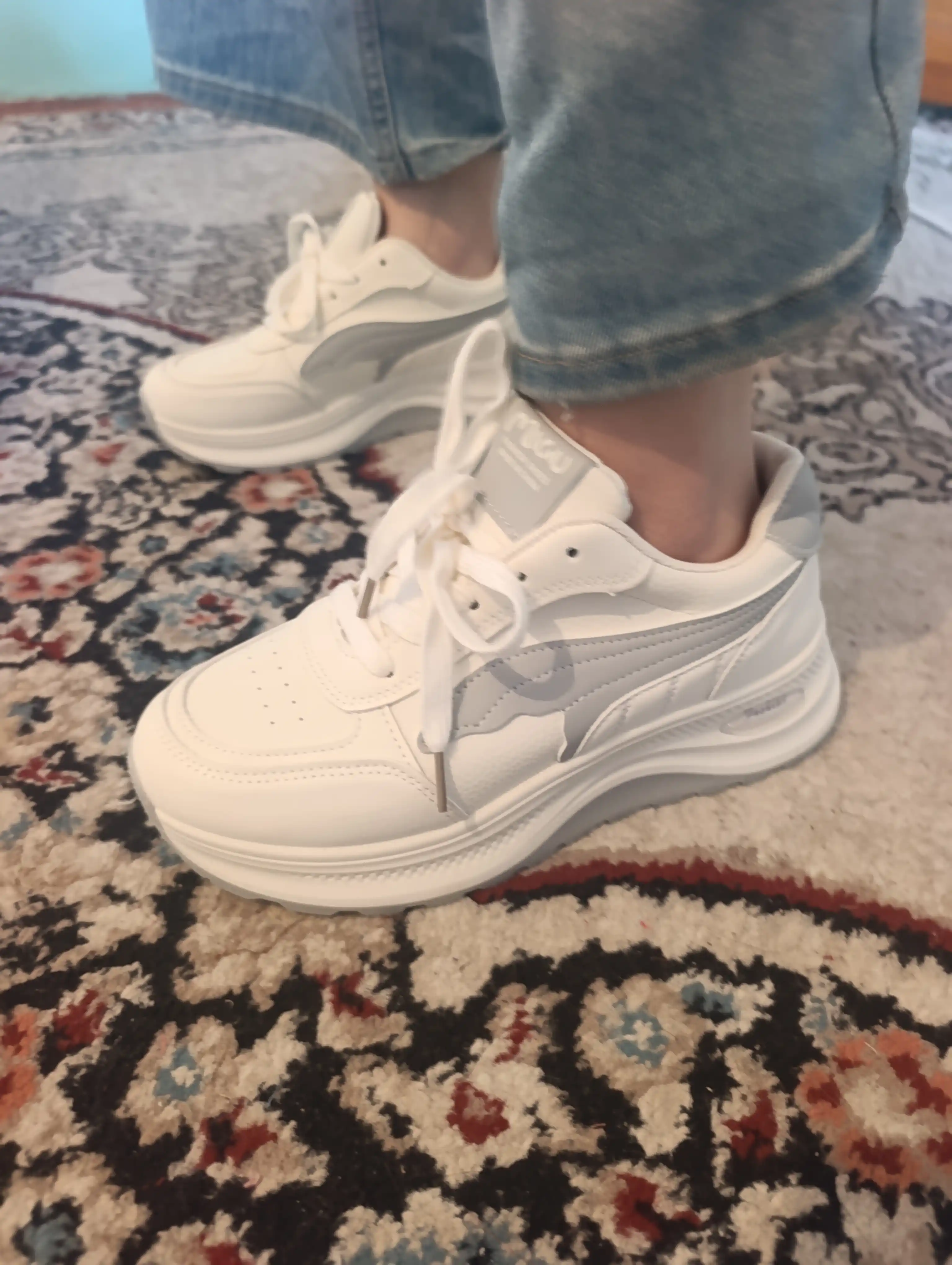 Fashion ayollar krossovkalari