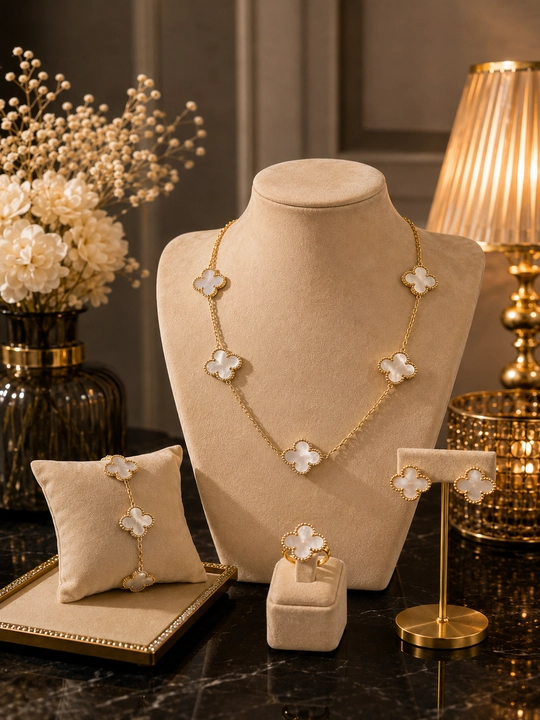 Комплект украшений 4 в 1 Van Cleef - 