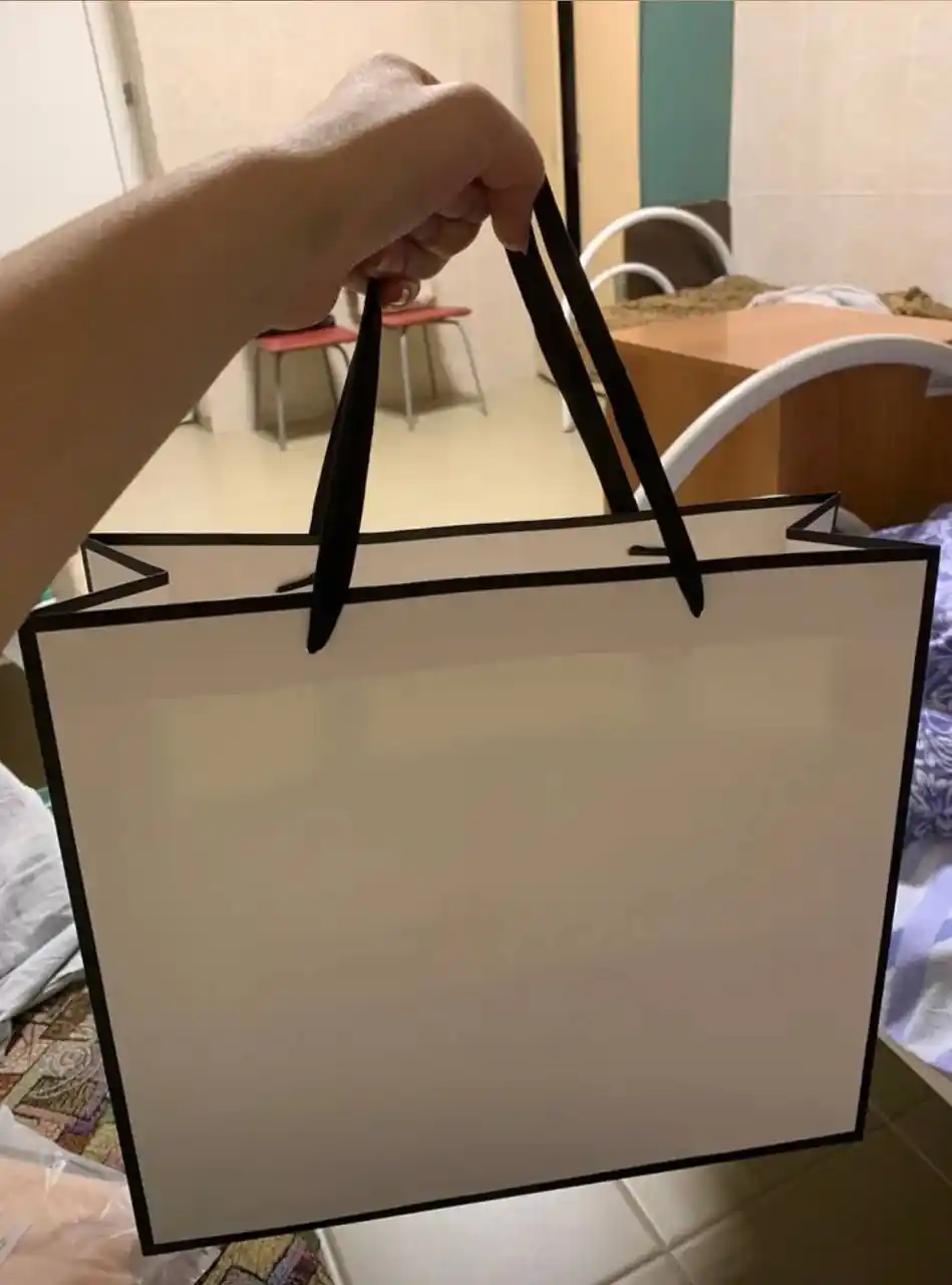 Подарочный пакет-упаковка картонный с тканевыми ручками 32×12×26 см в комплекте 2 шт