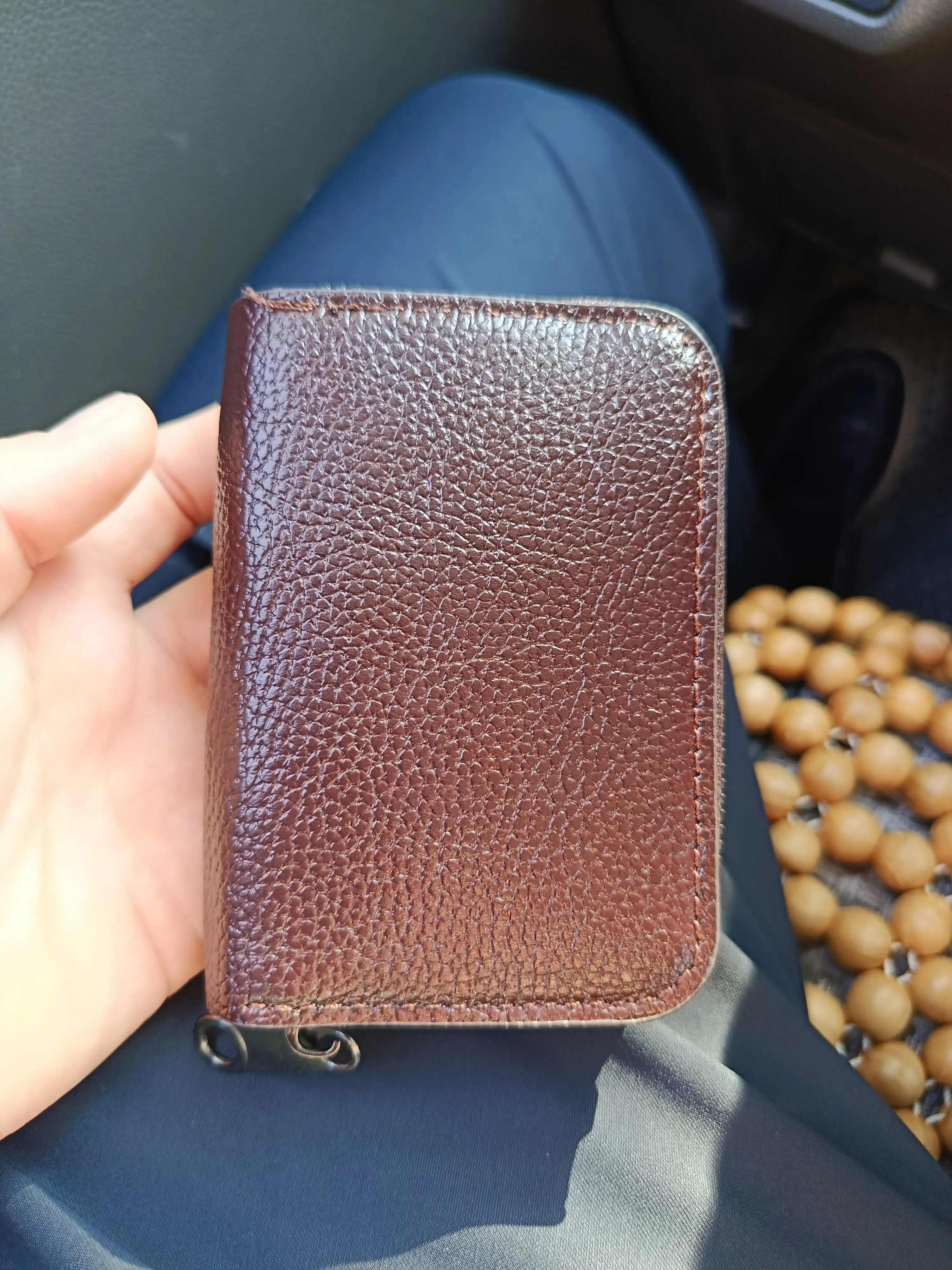 Hamyon, karta saqlagich, O‘lchami 11 sm x 8 sm