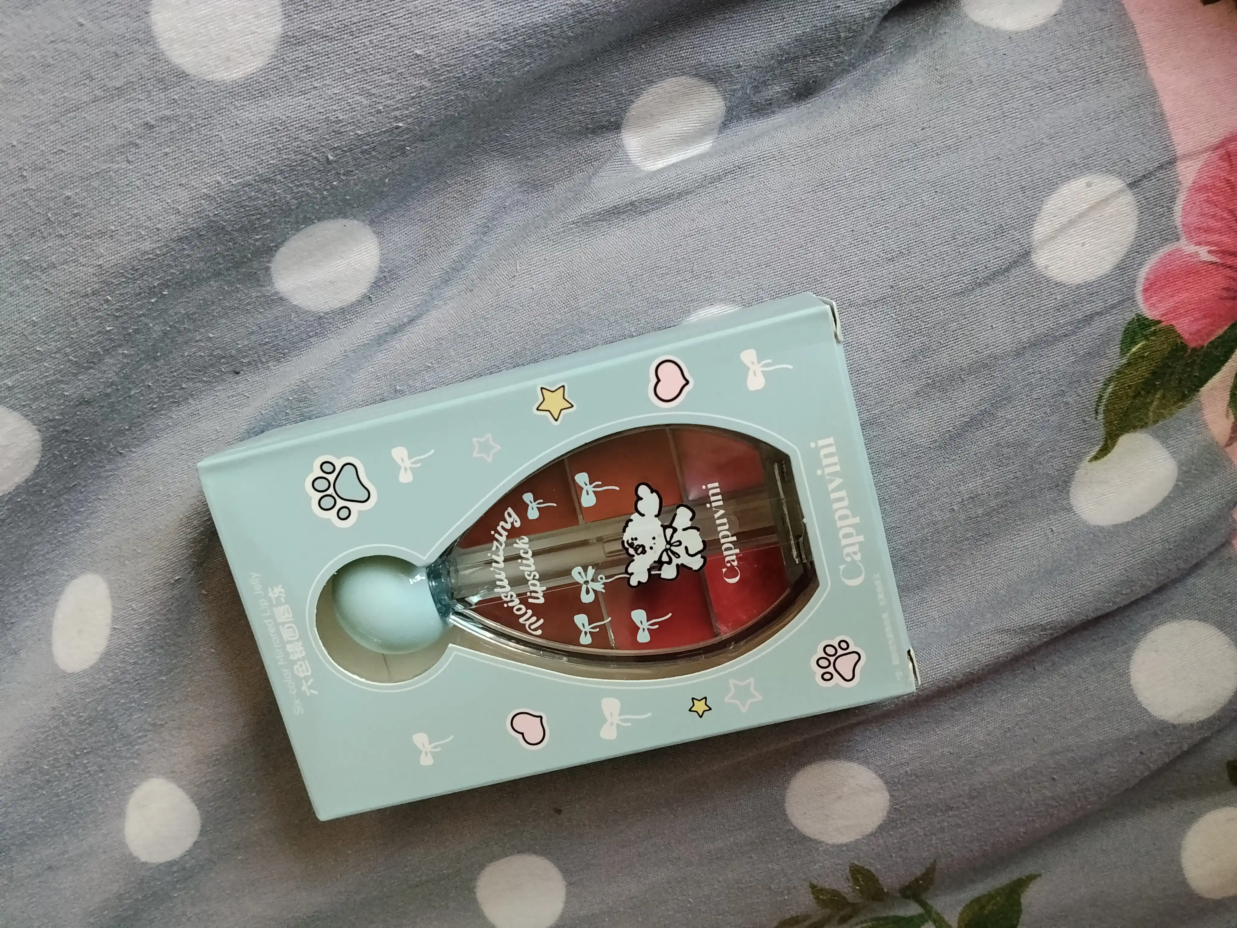 Moisturizing Lipstick -  помада, блеск, 6 в 1 помада