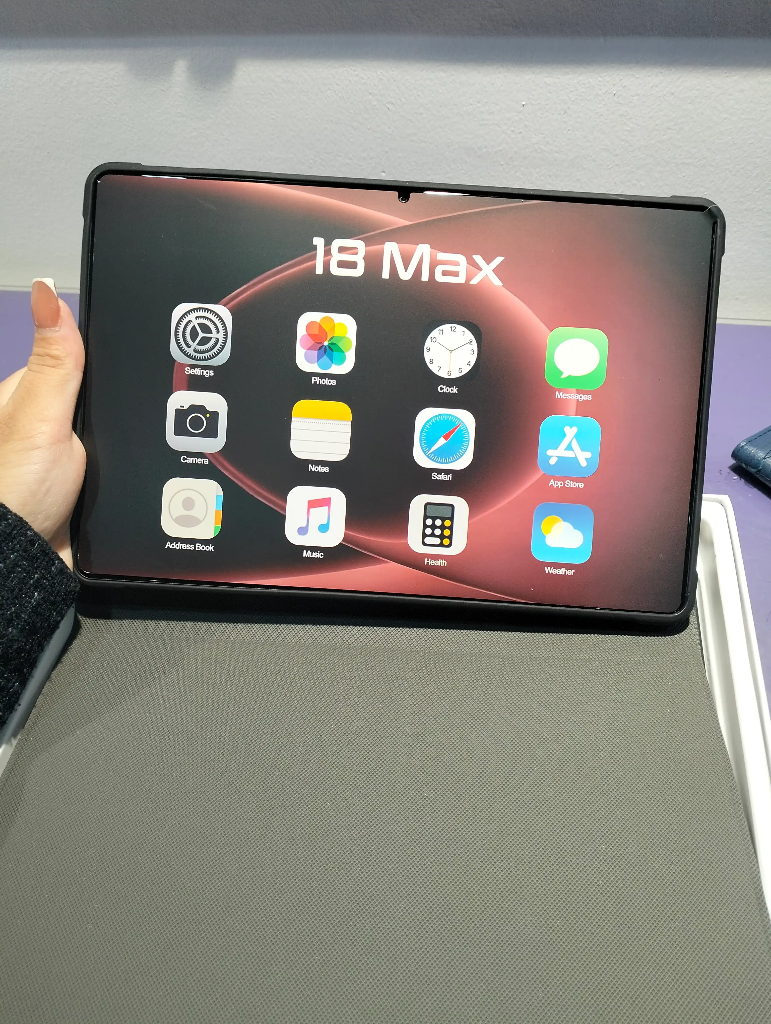 Планшет OZCT 18 MAX — 16/1 TB клавиатура + мышь + стилус в комплекте